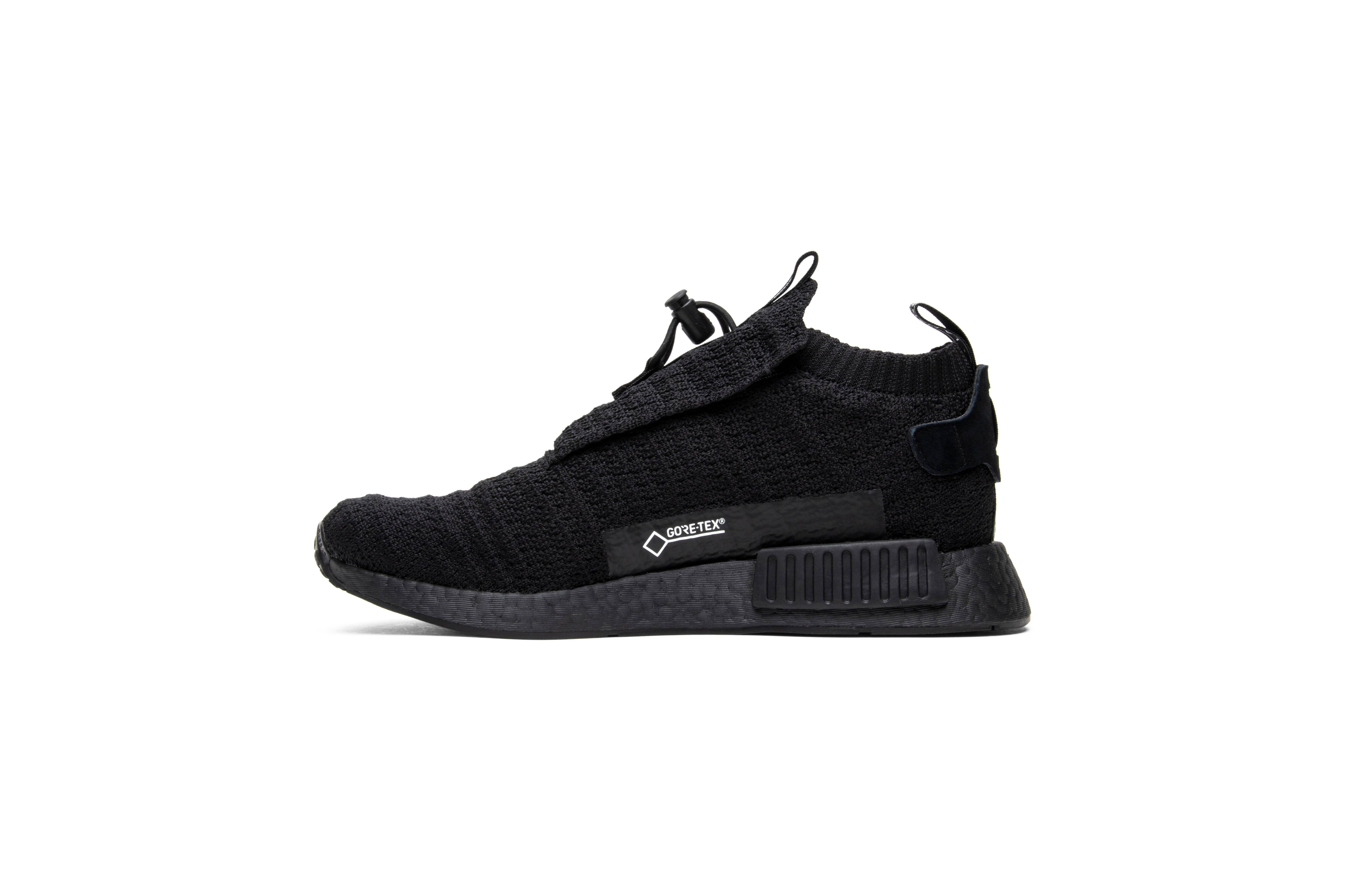 adidas nmd gore tex triple black