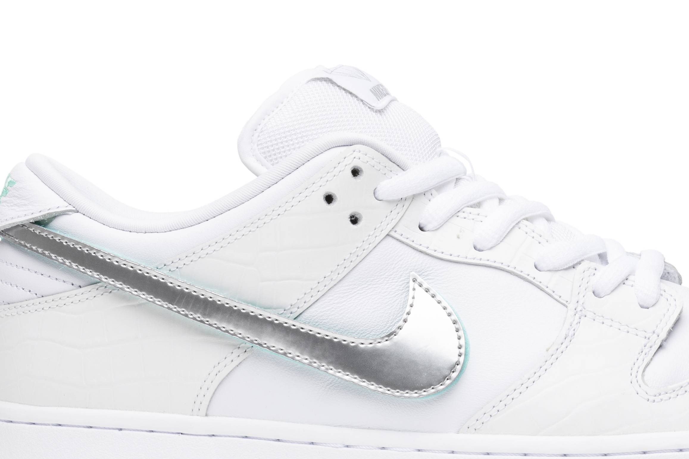 sb dunk white diamond