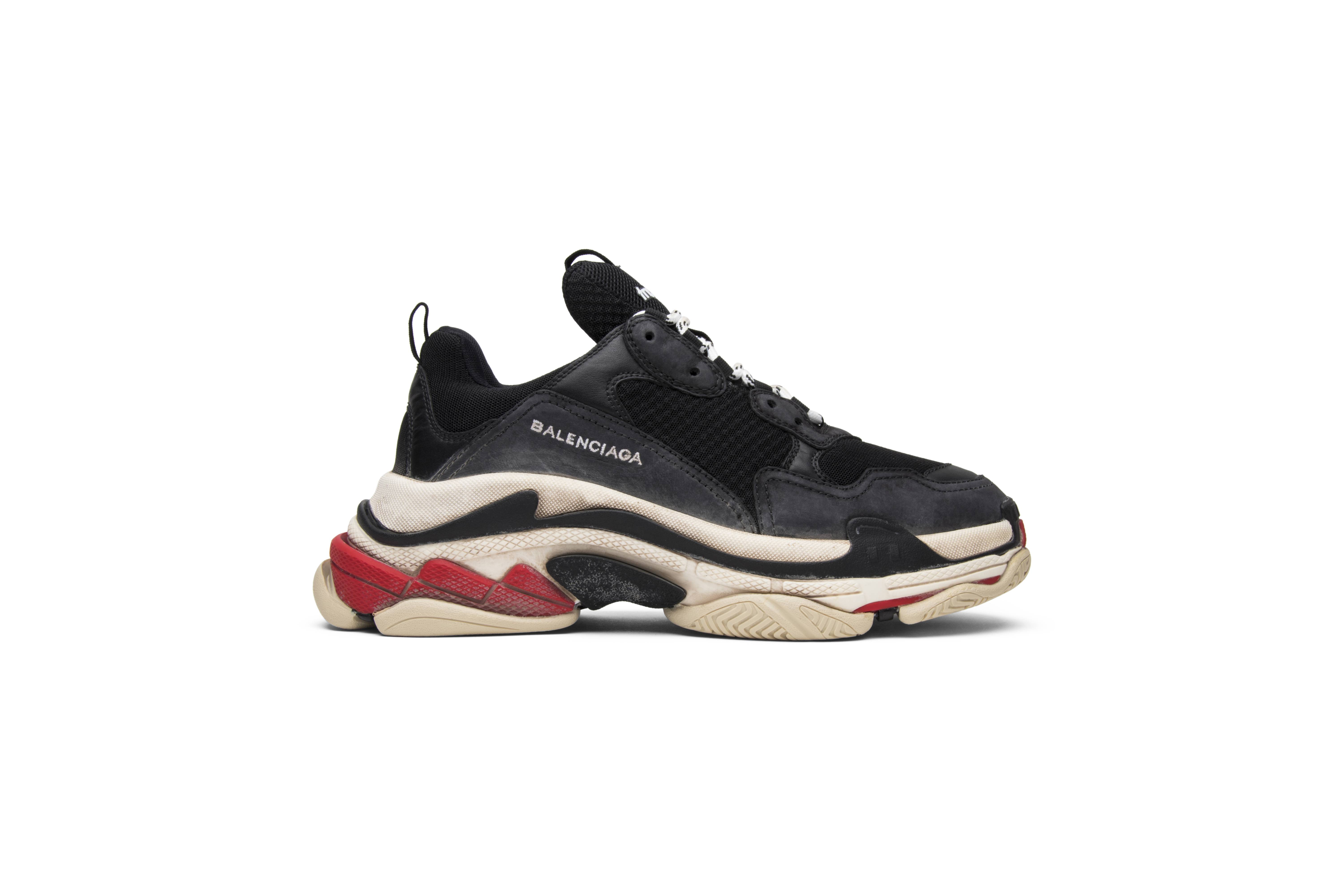 balenciaga triple s trainer bred