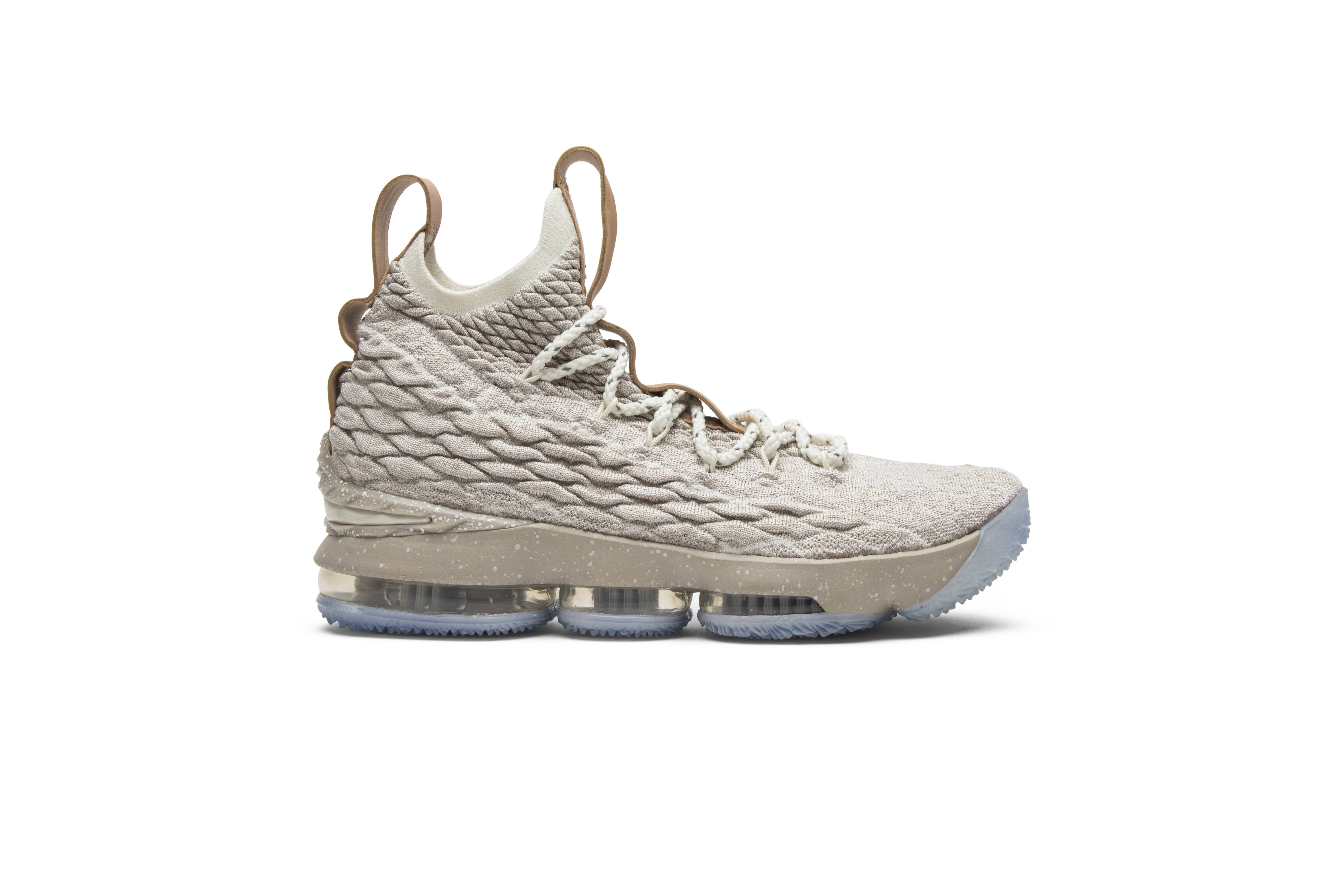 lebron 15 ghost low