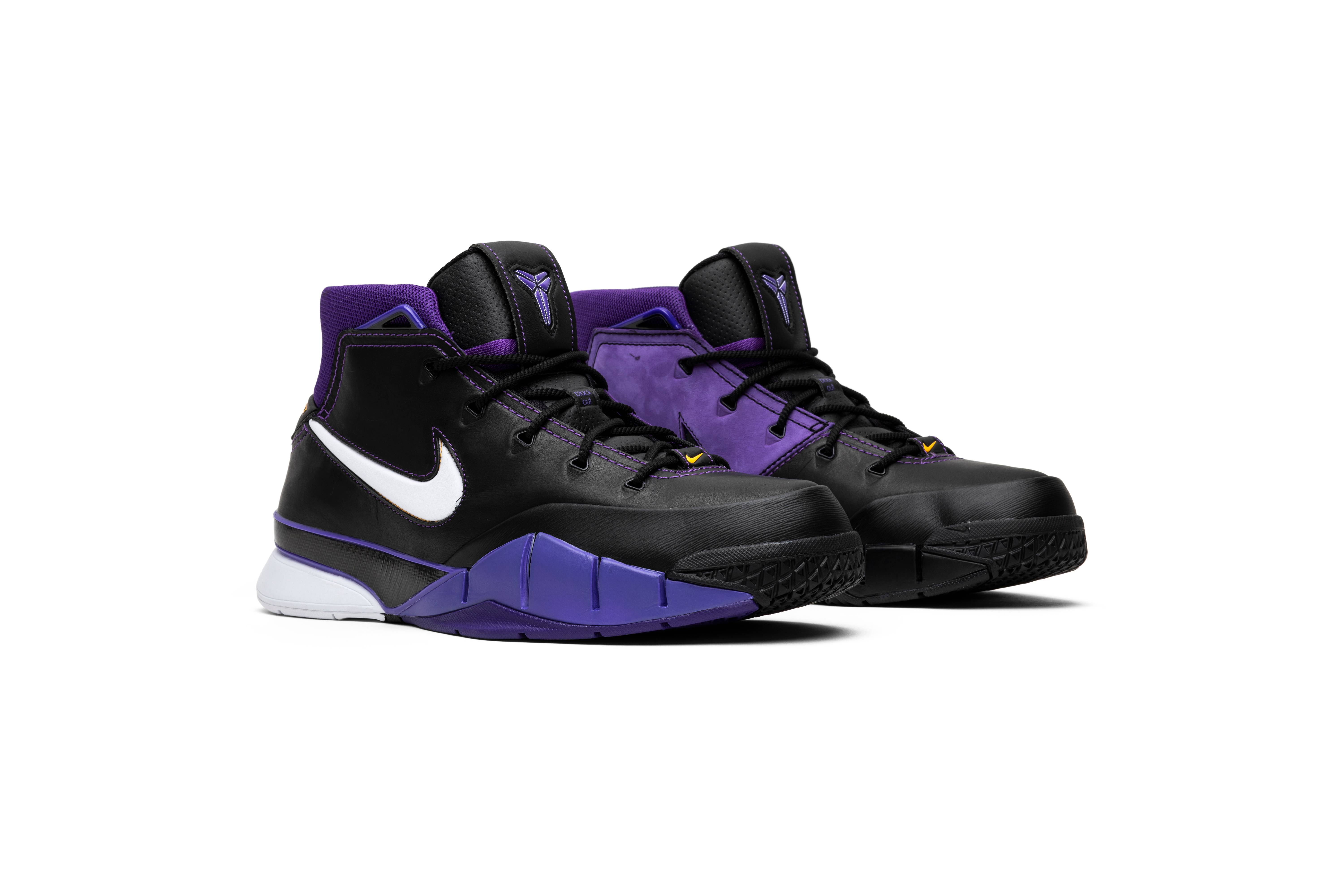 kobe 1 protro black out