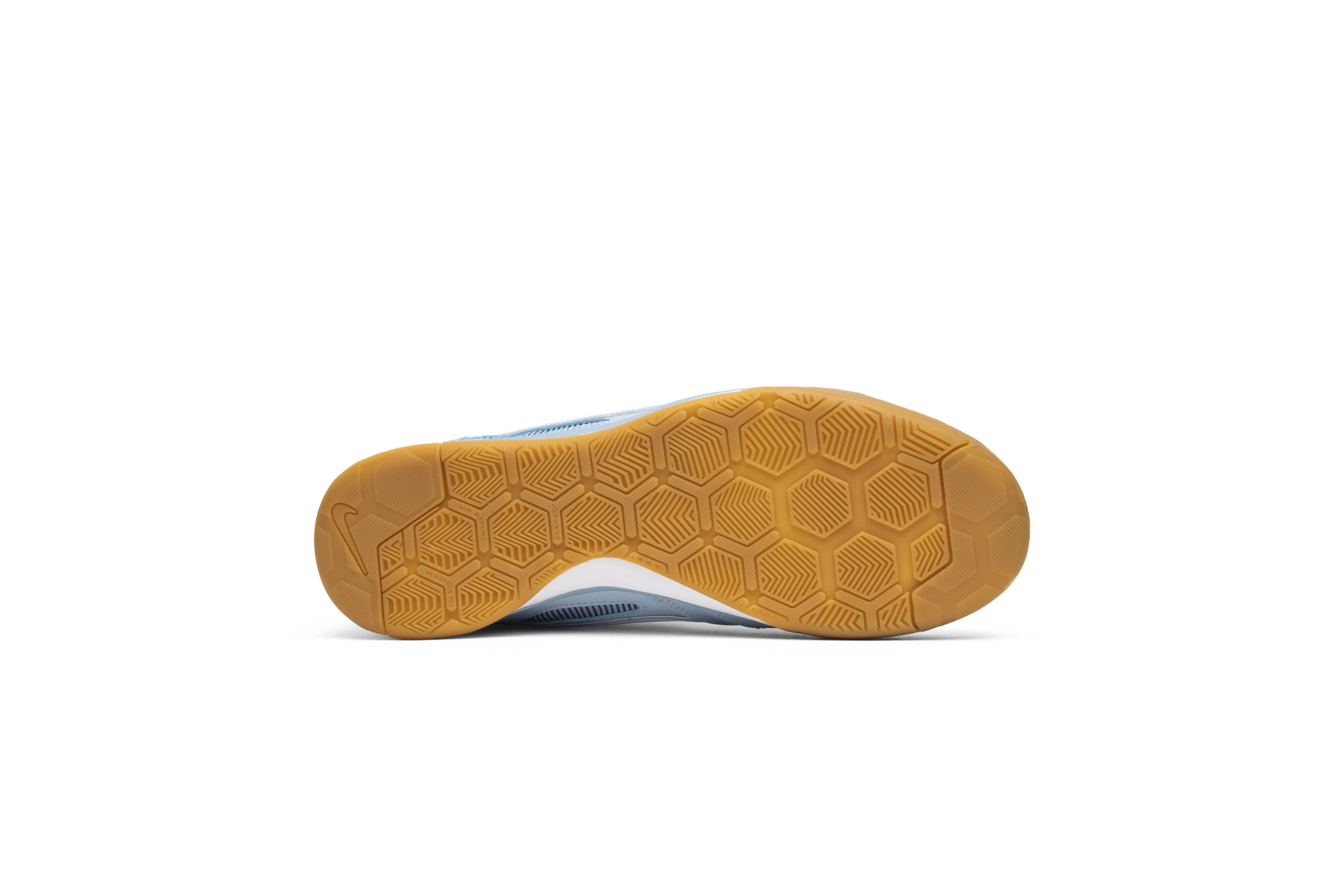nike supreme gato blue