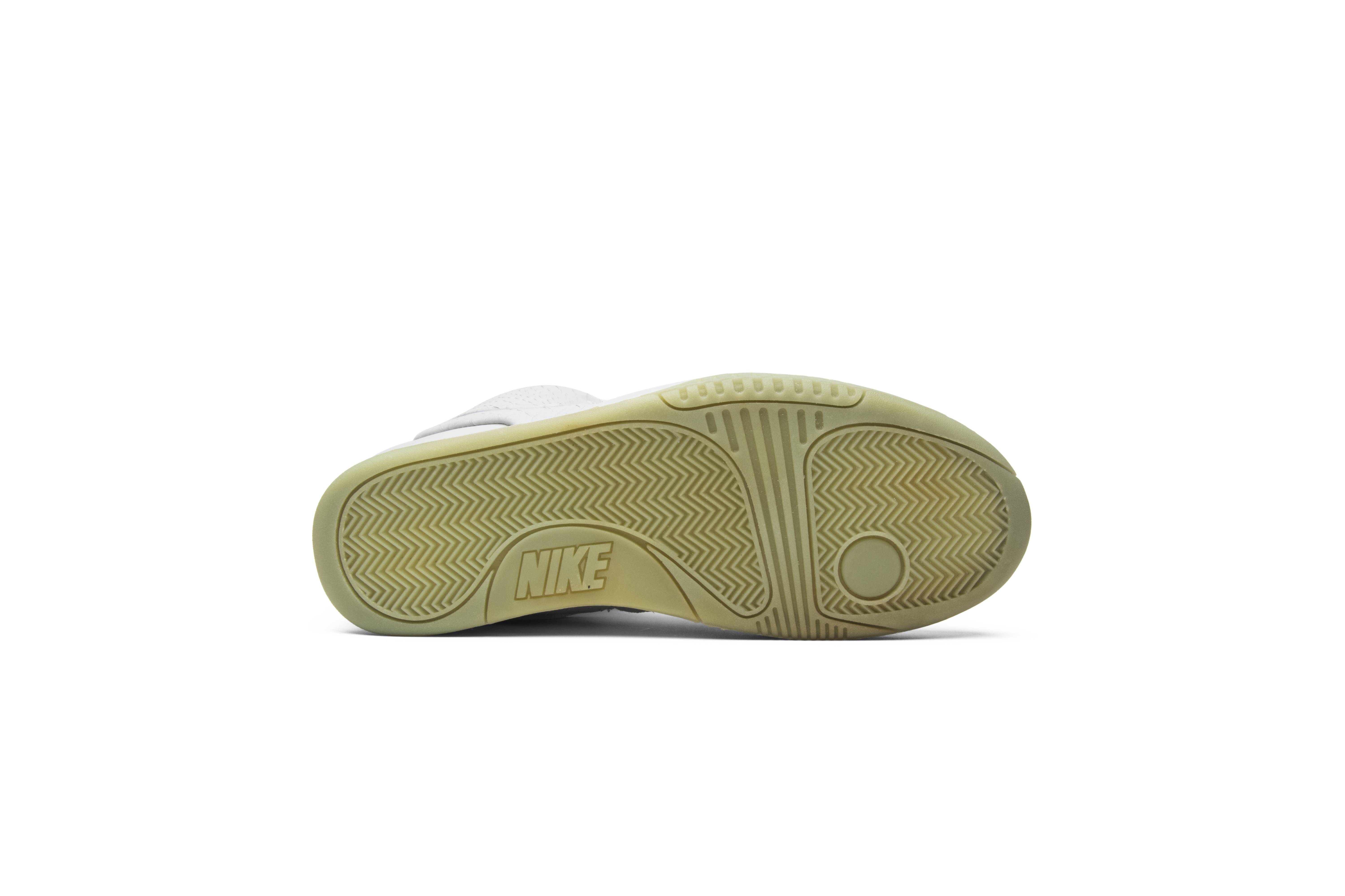 Nike Air Yeezy 2 NRG 'Pure Platinum 