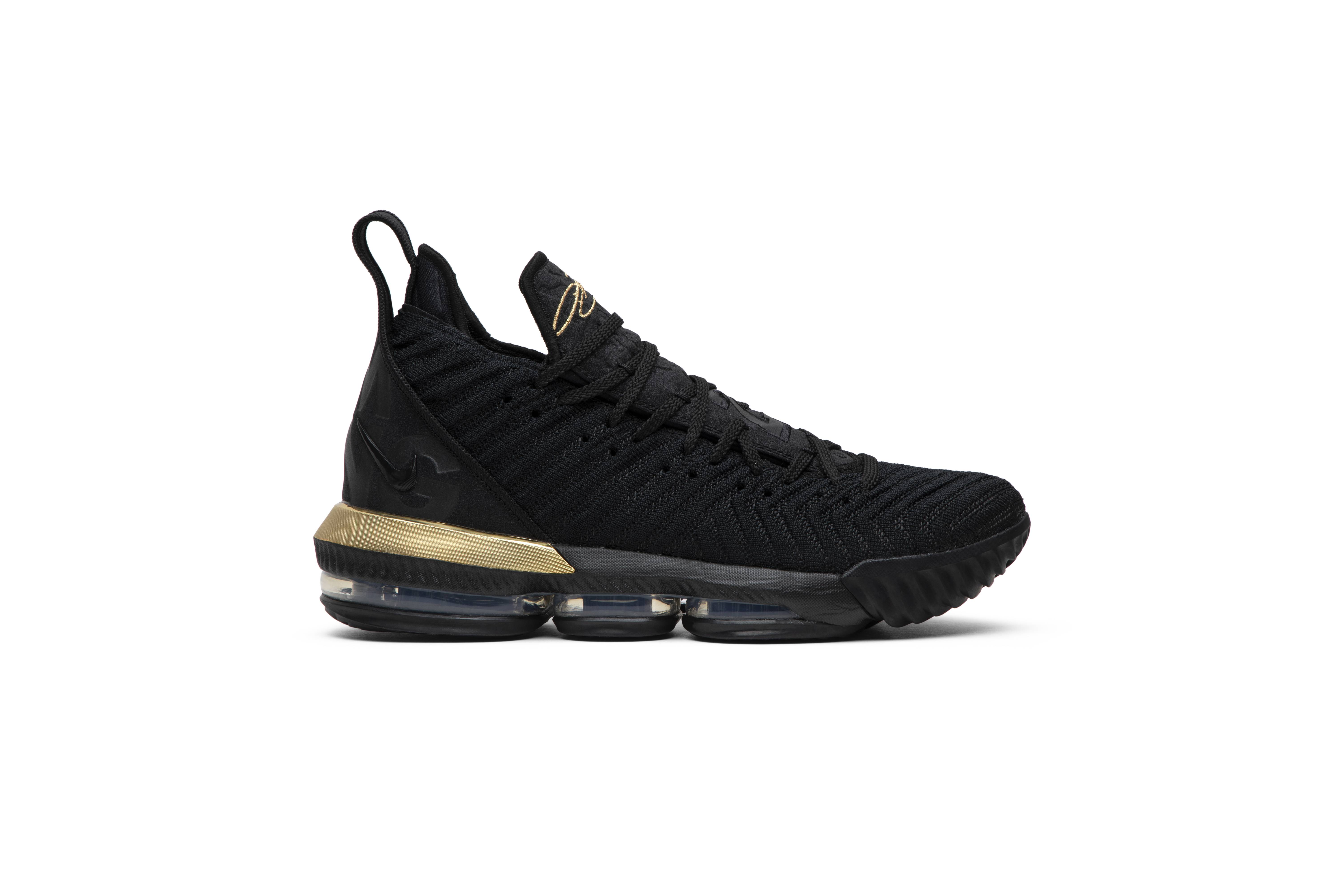 lebron 16 cross trainer