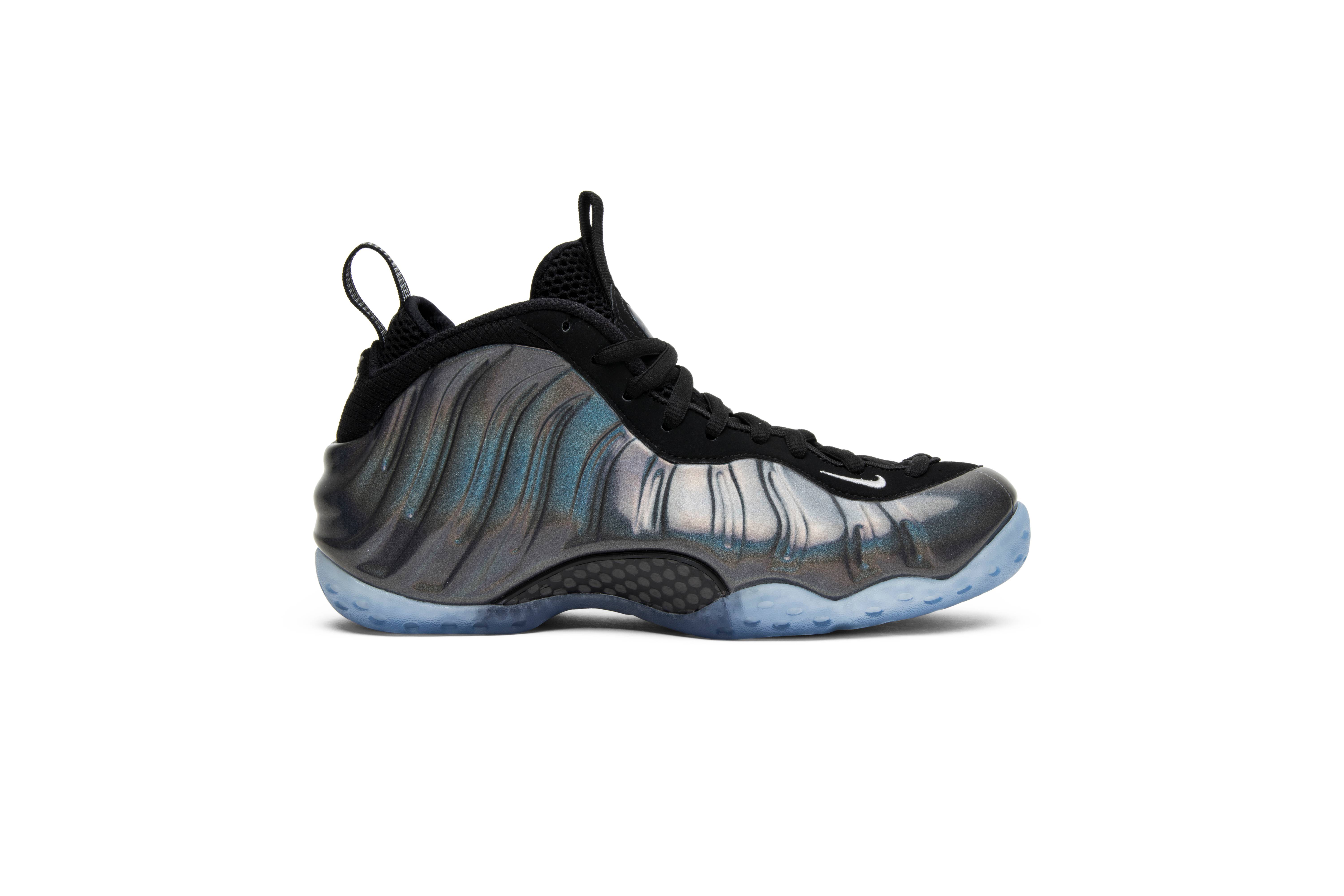 nike foamposite hologram