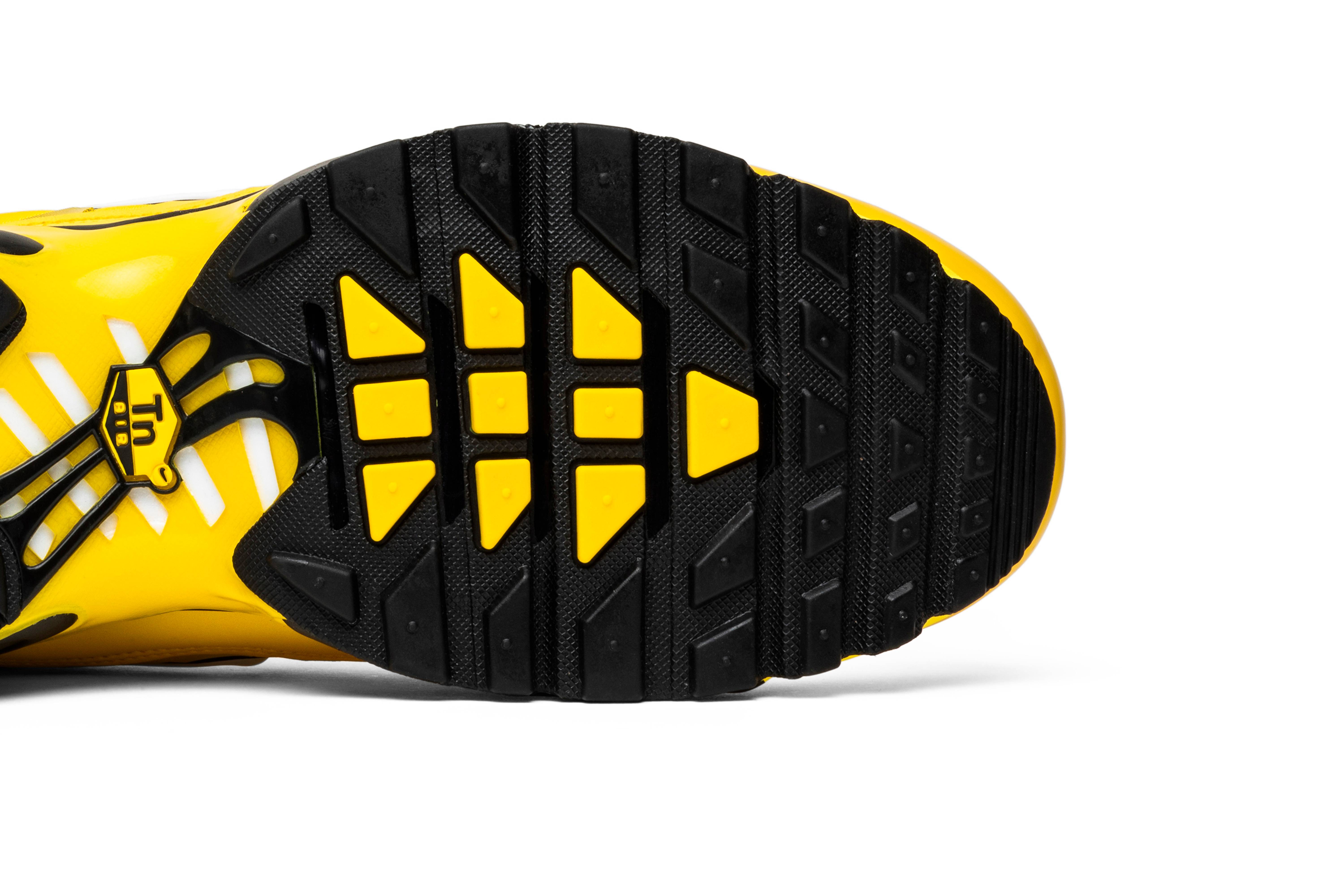 nike air max plus frequency pack