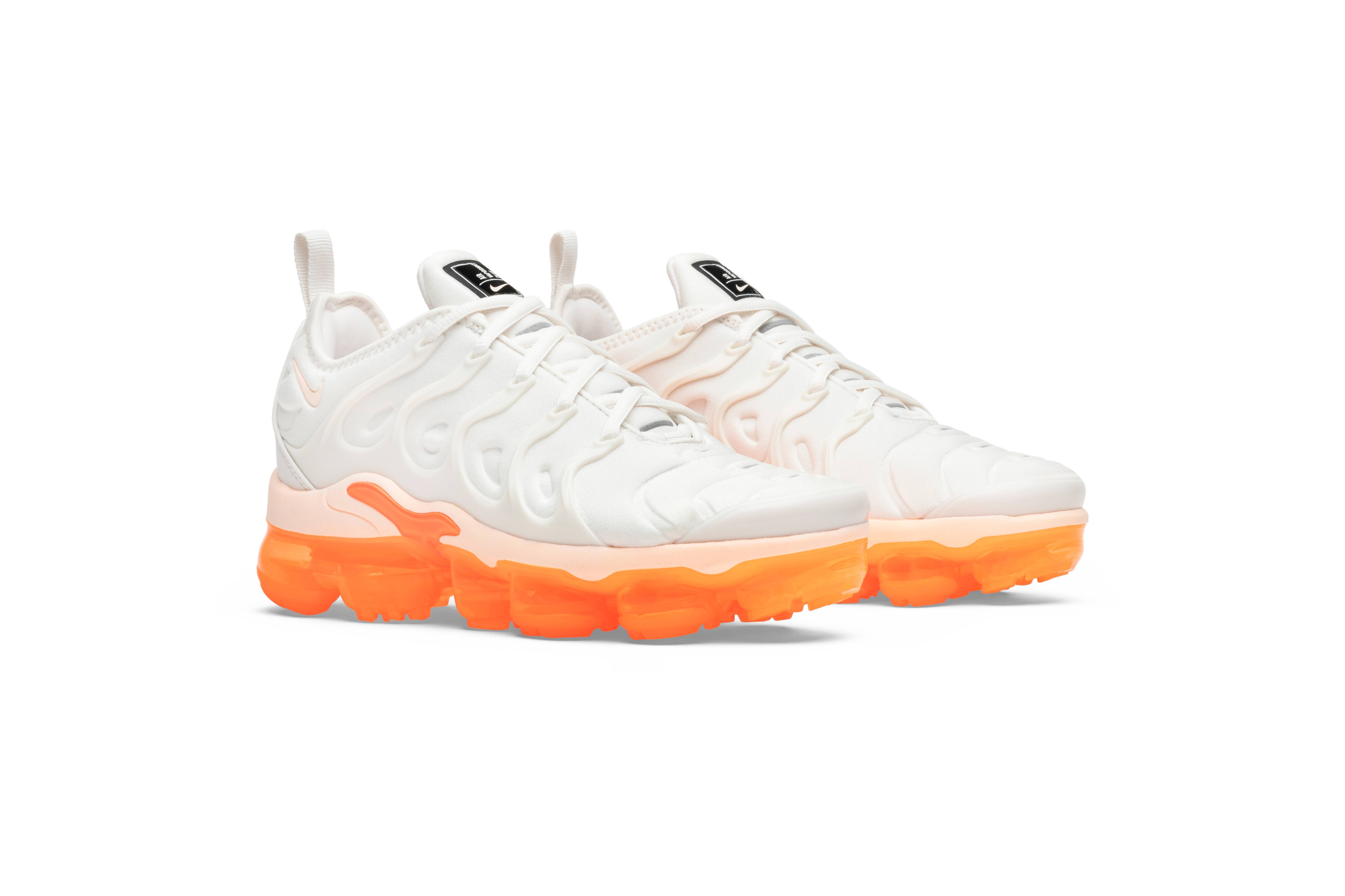 nike vapormax plus creamsicle