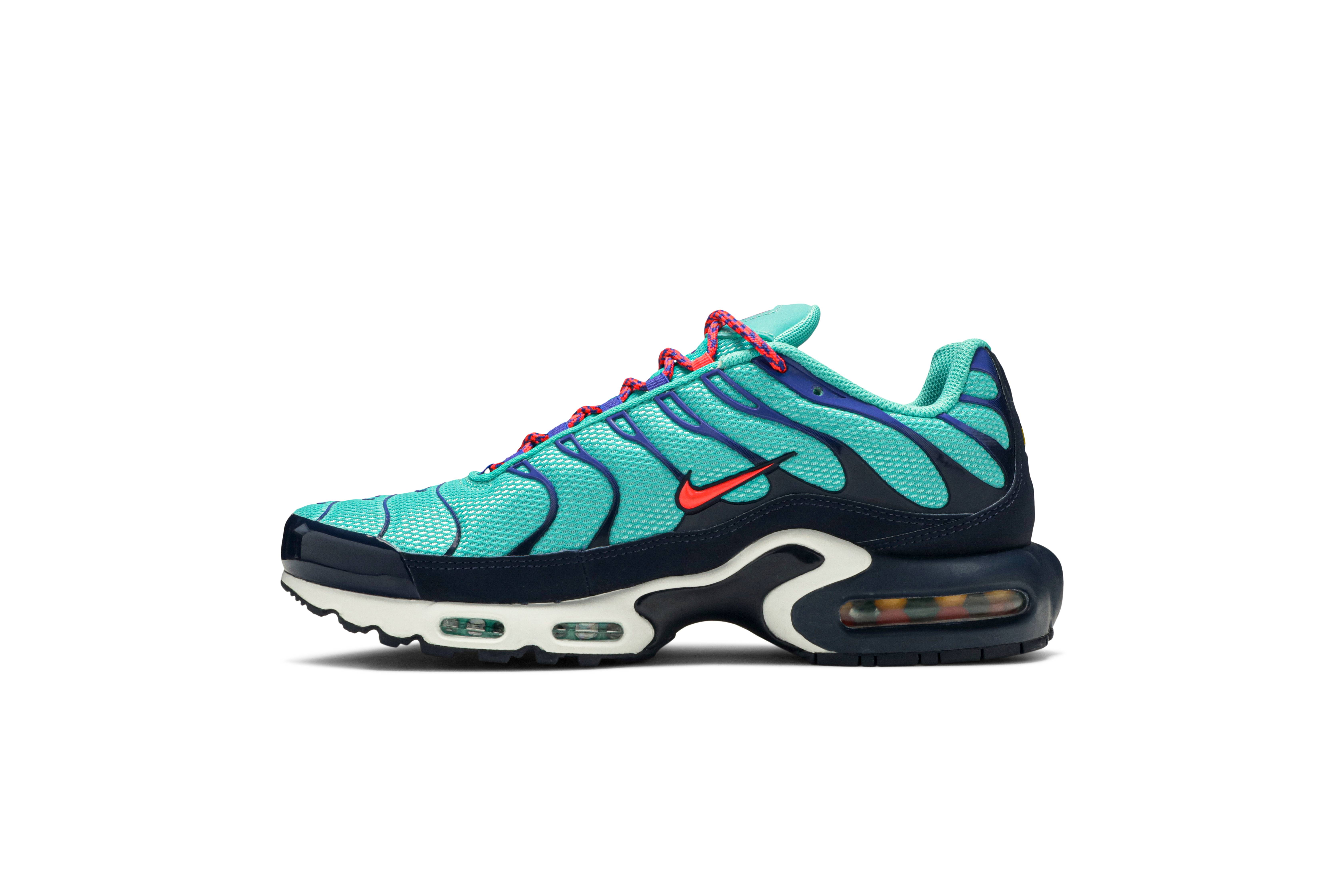 nike air max plus discover your air