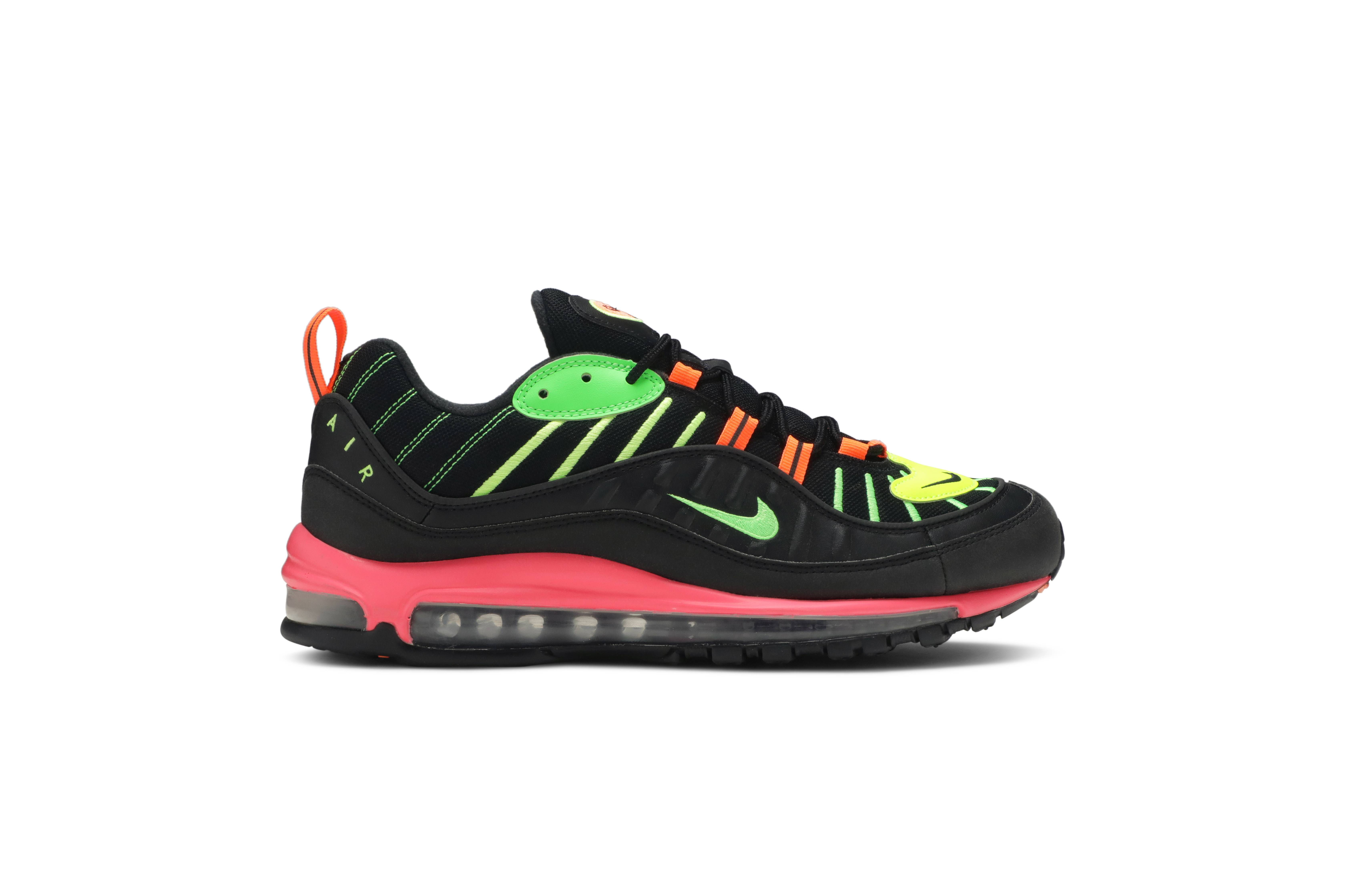 nike free run black and gold