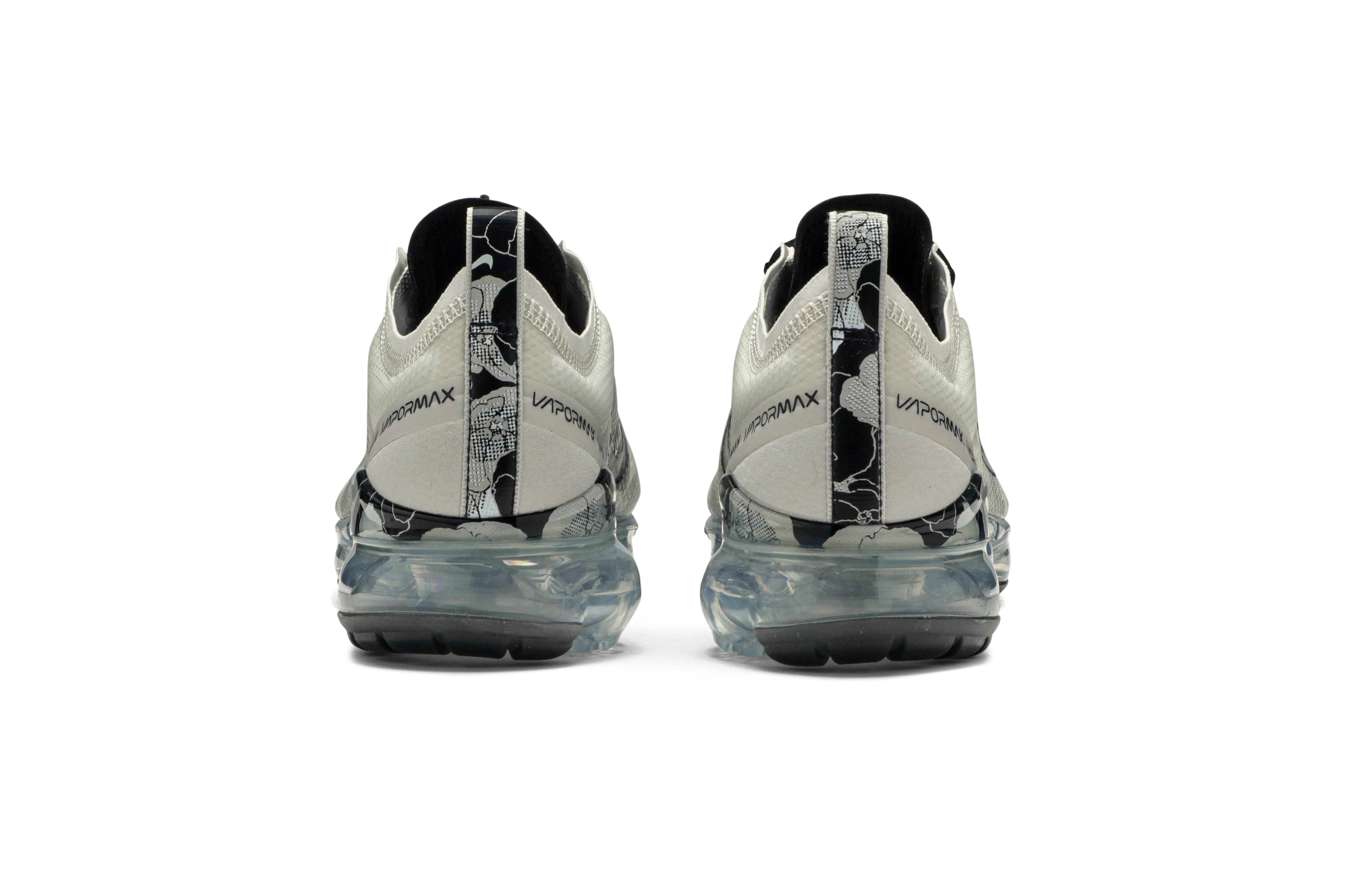 nike running vapormax 2019 trainers in grey