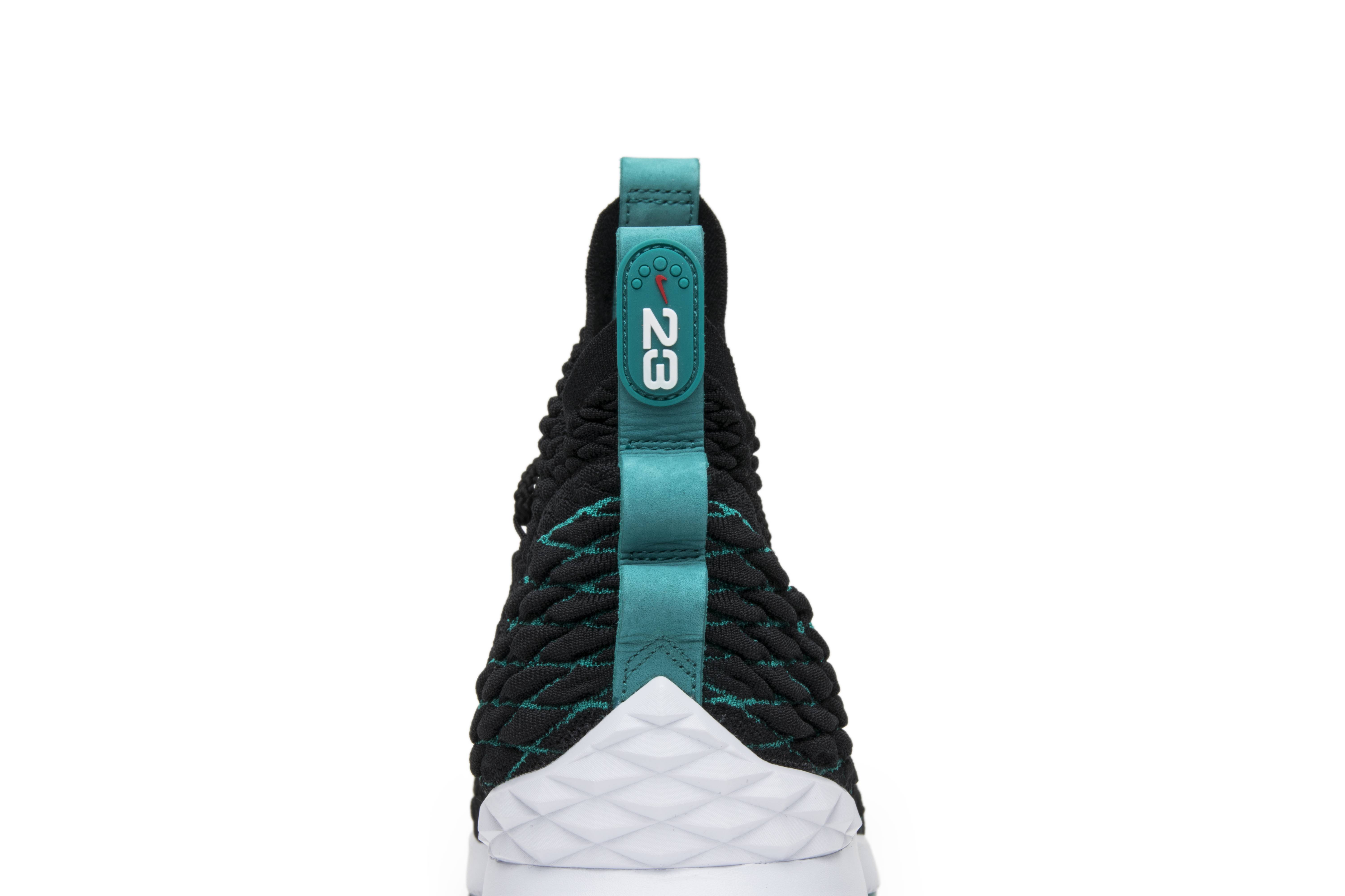 lebron 15 light blue