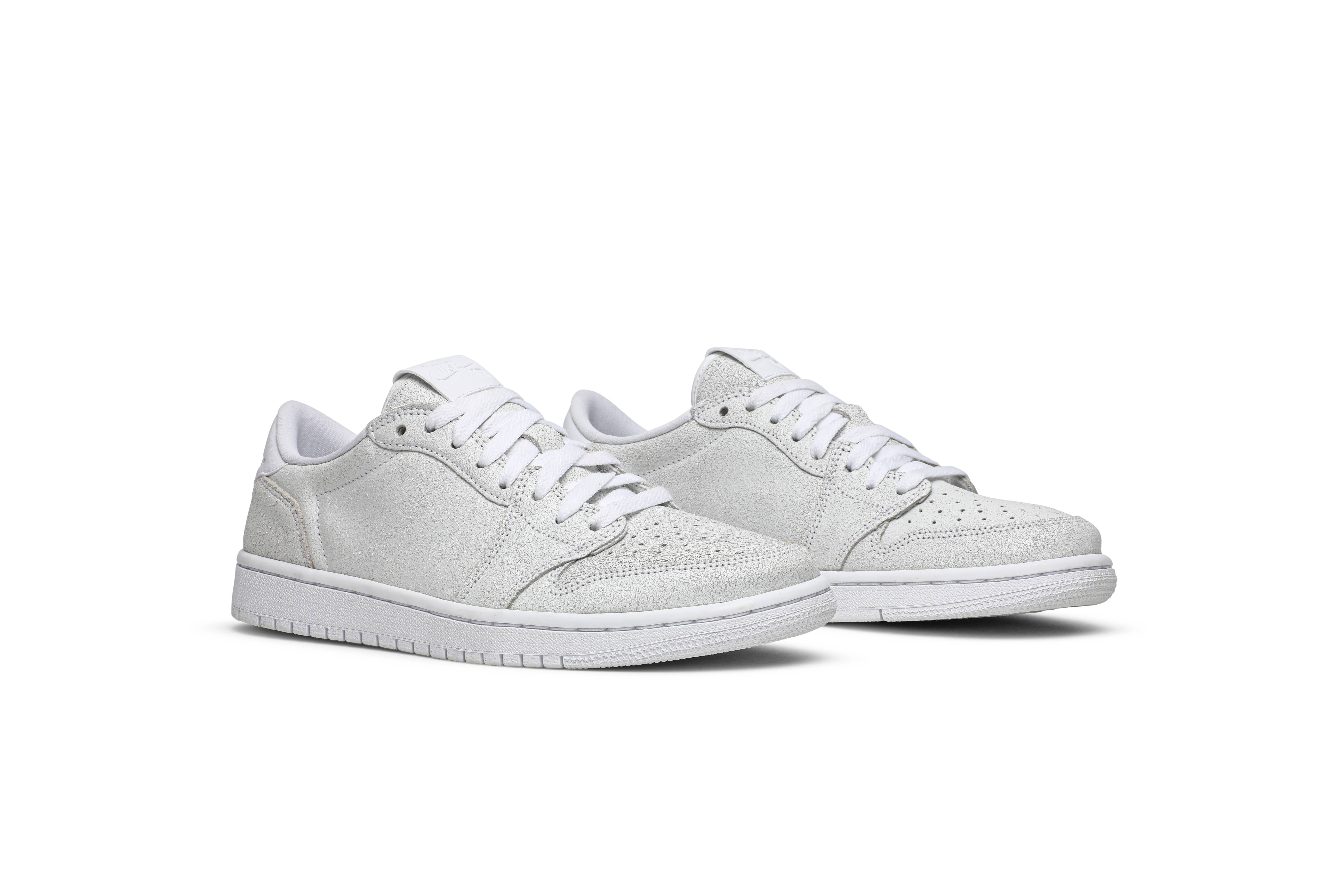 wmns air jordan 1 retro low ns