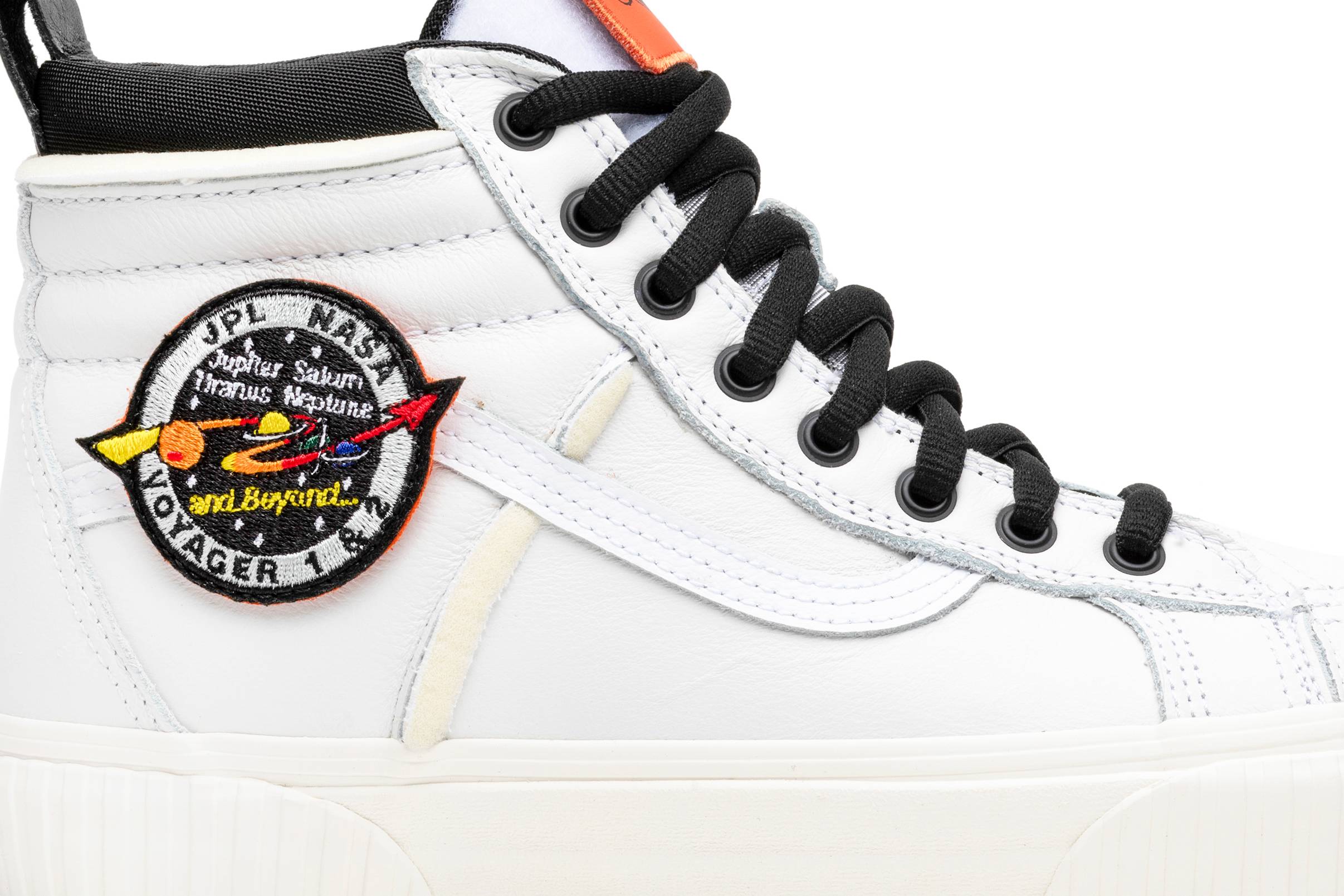 vans sk8 hi mte nasa