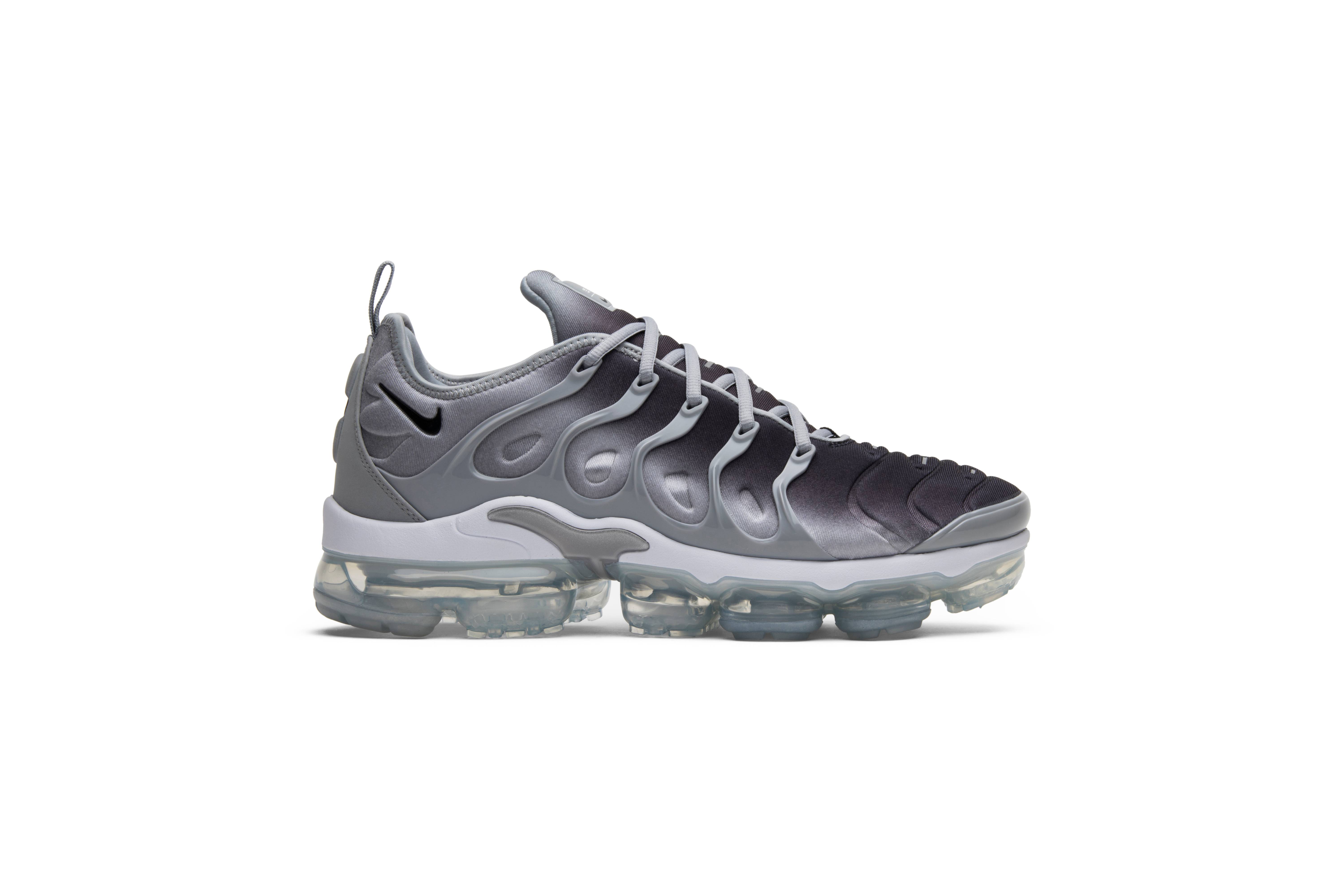 nike vapormax wolf grey black