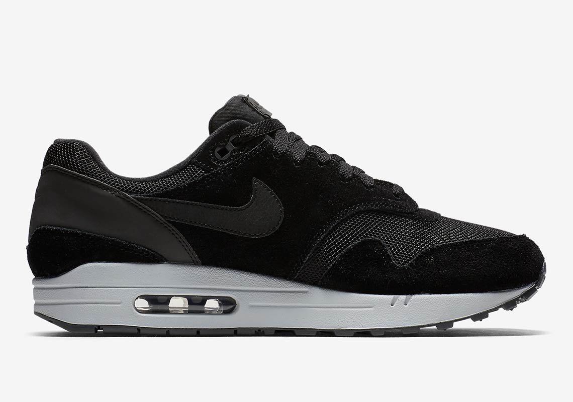 air max 1 reflective heel