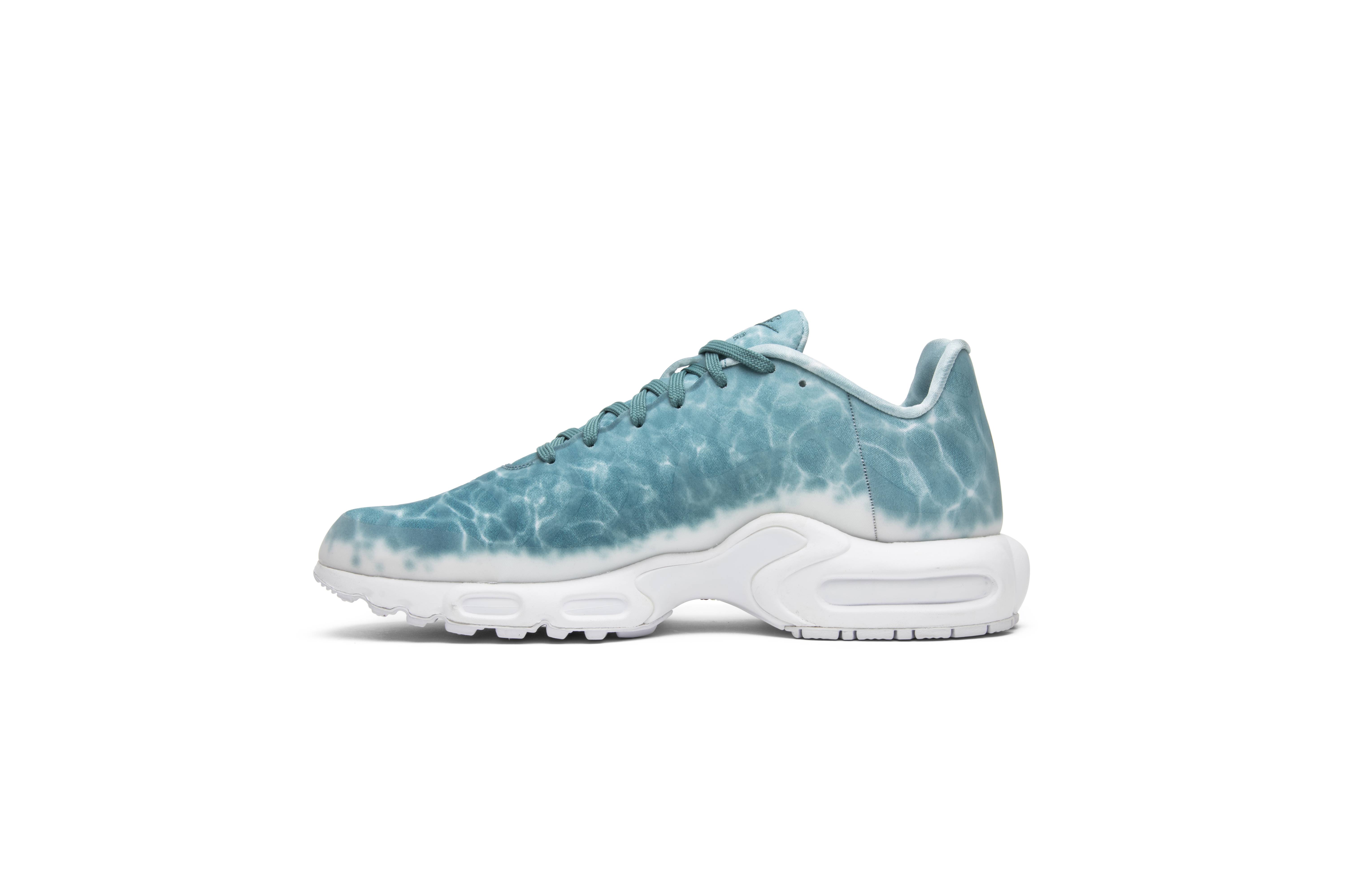 nike air max plus water pool mineral teal