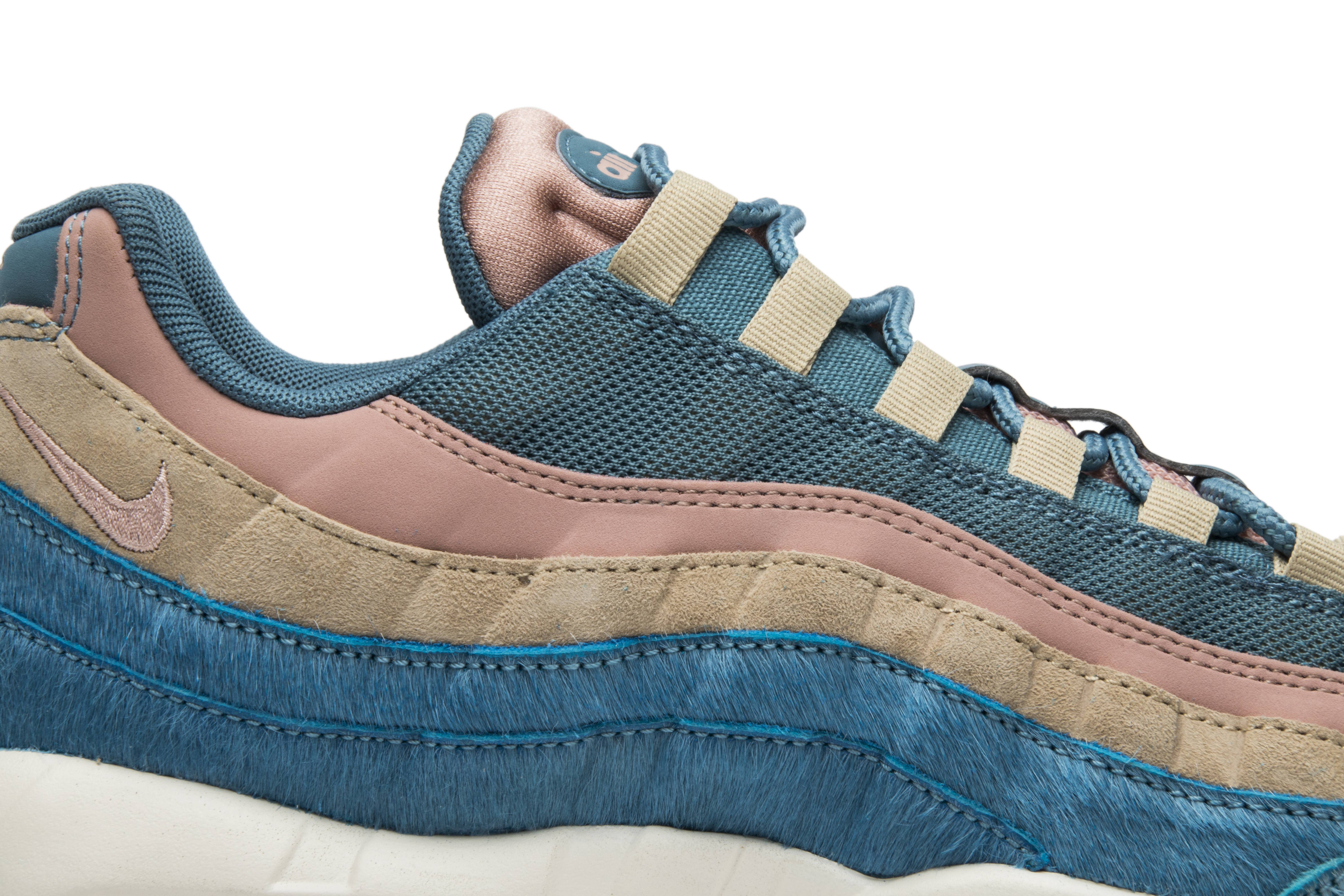 air max 95 embossed fur pony