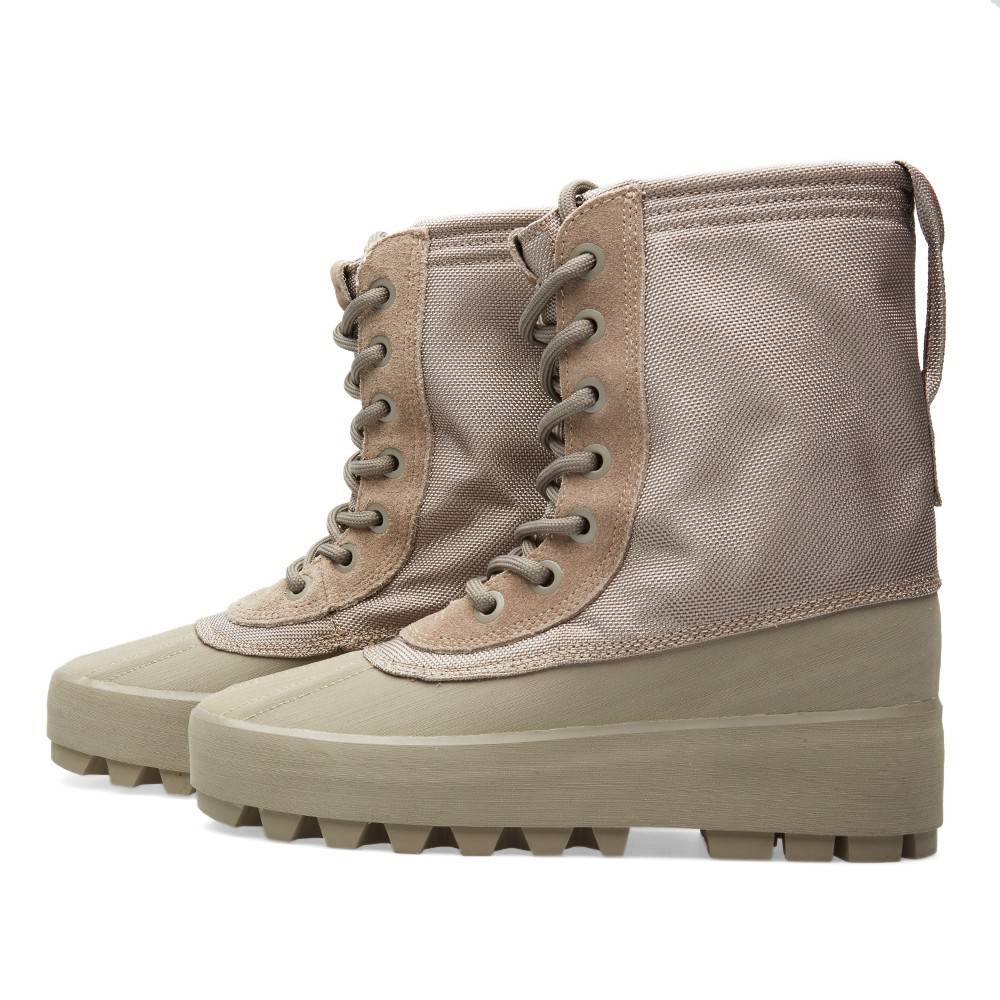 yeezy moonrock boots