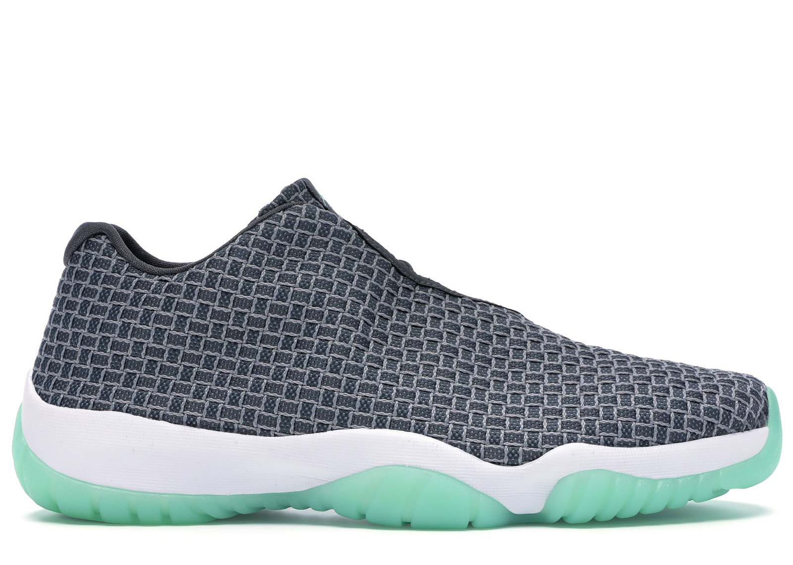 jordan future low wolf grey emerald rise