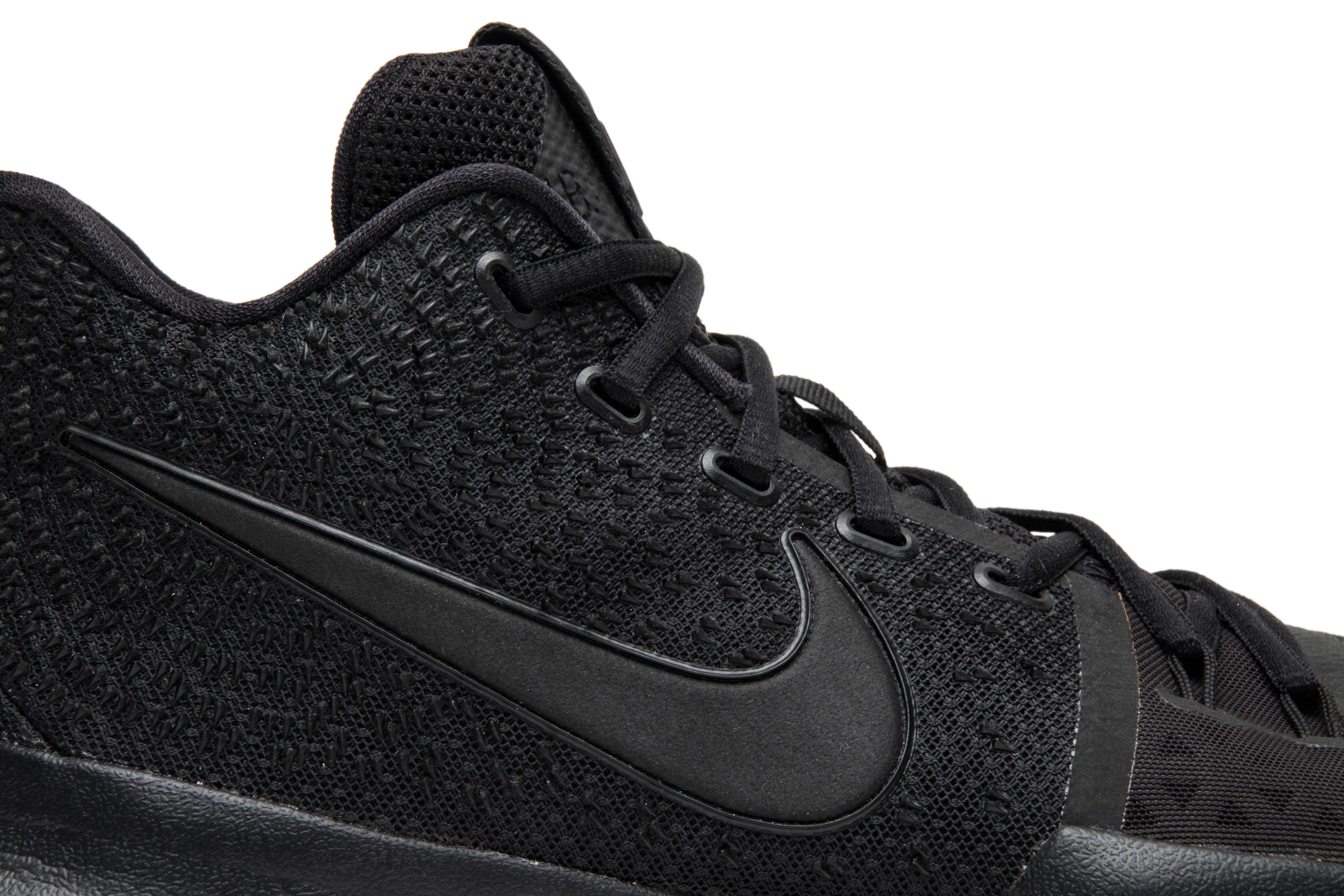 nike kyrie 3 triple black