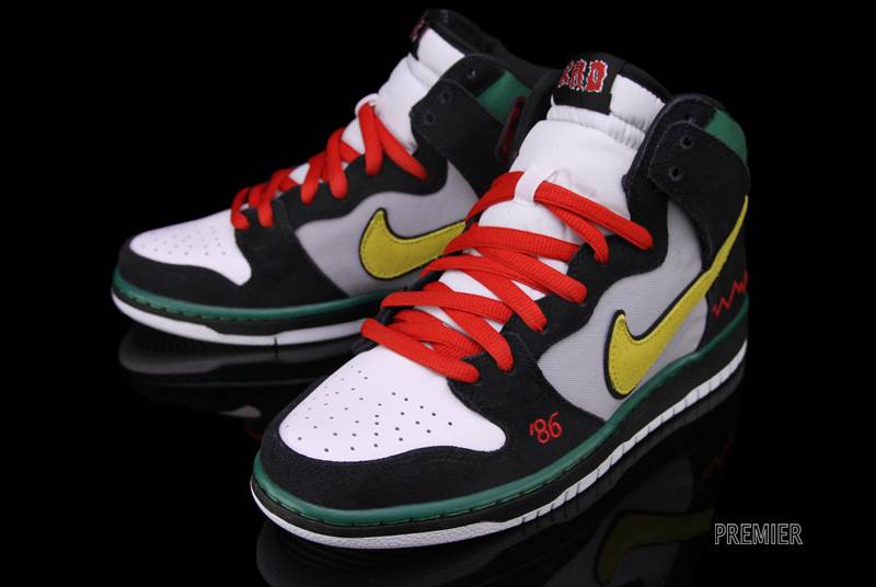 nike sb dunk mcrad