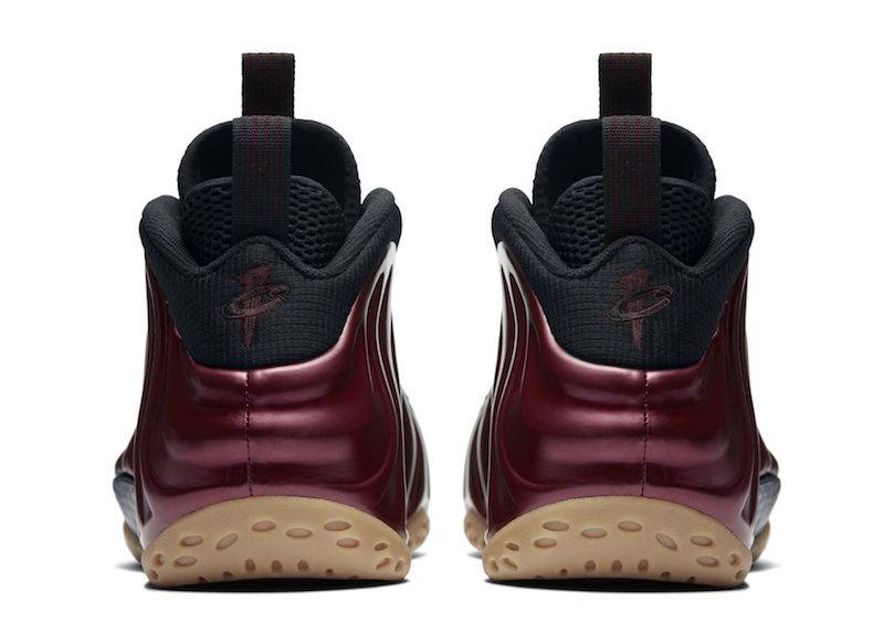 maroon foamposite