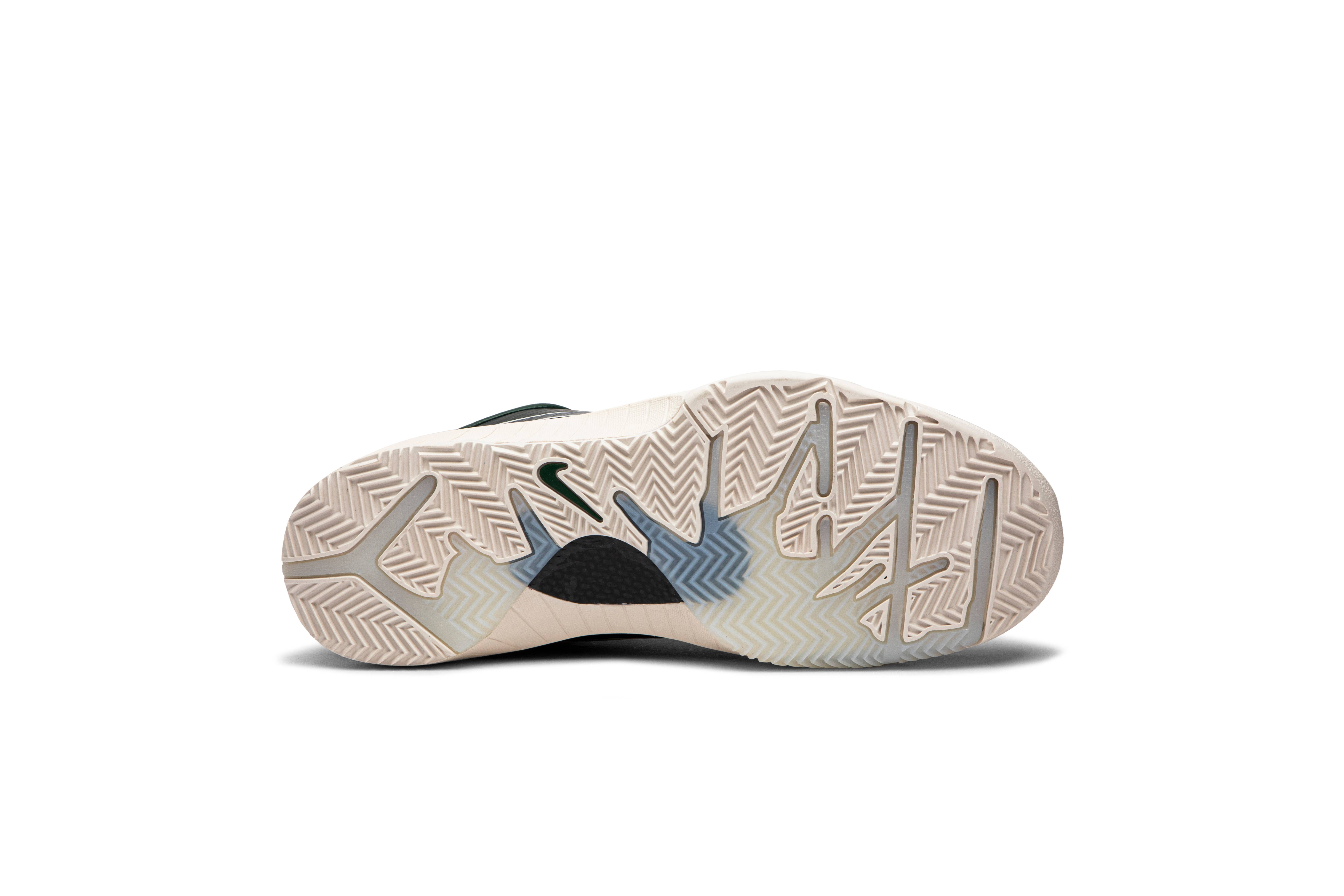 UNDEFEATED x Nike Kobe 4 Protro 'Fir 
