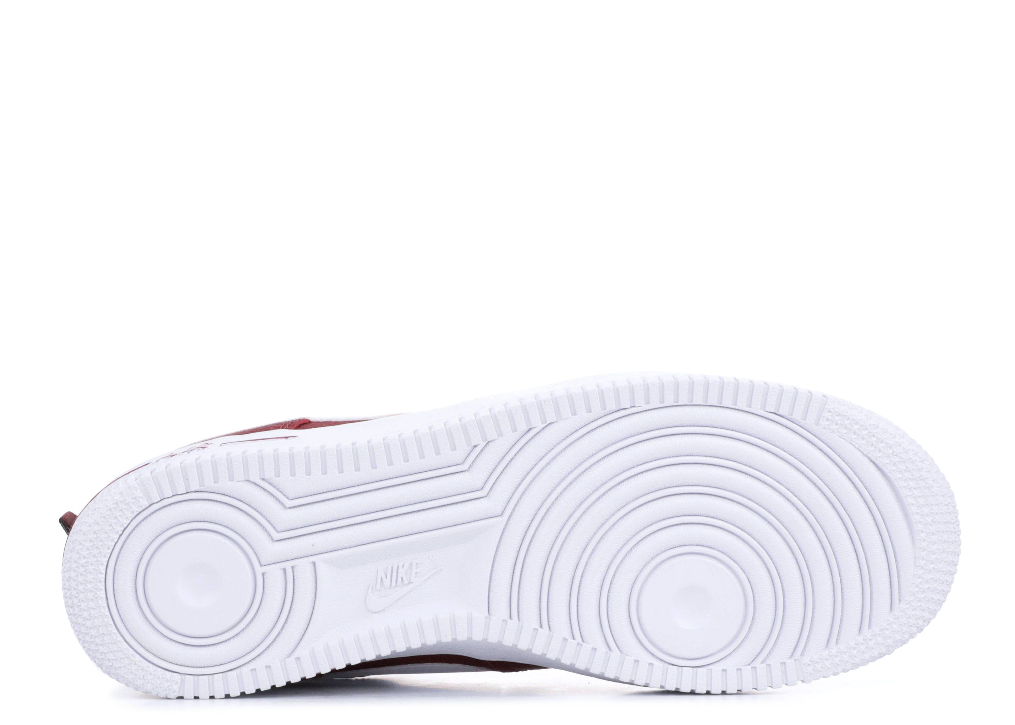 nike air force 1 statement game