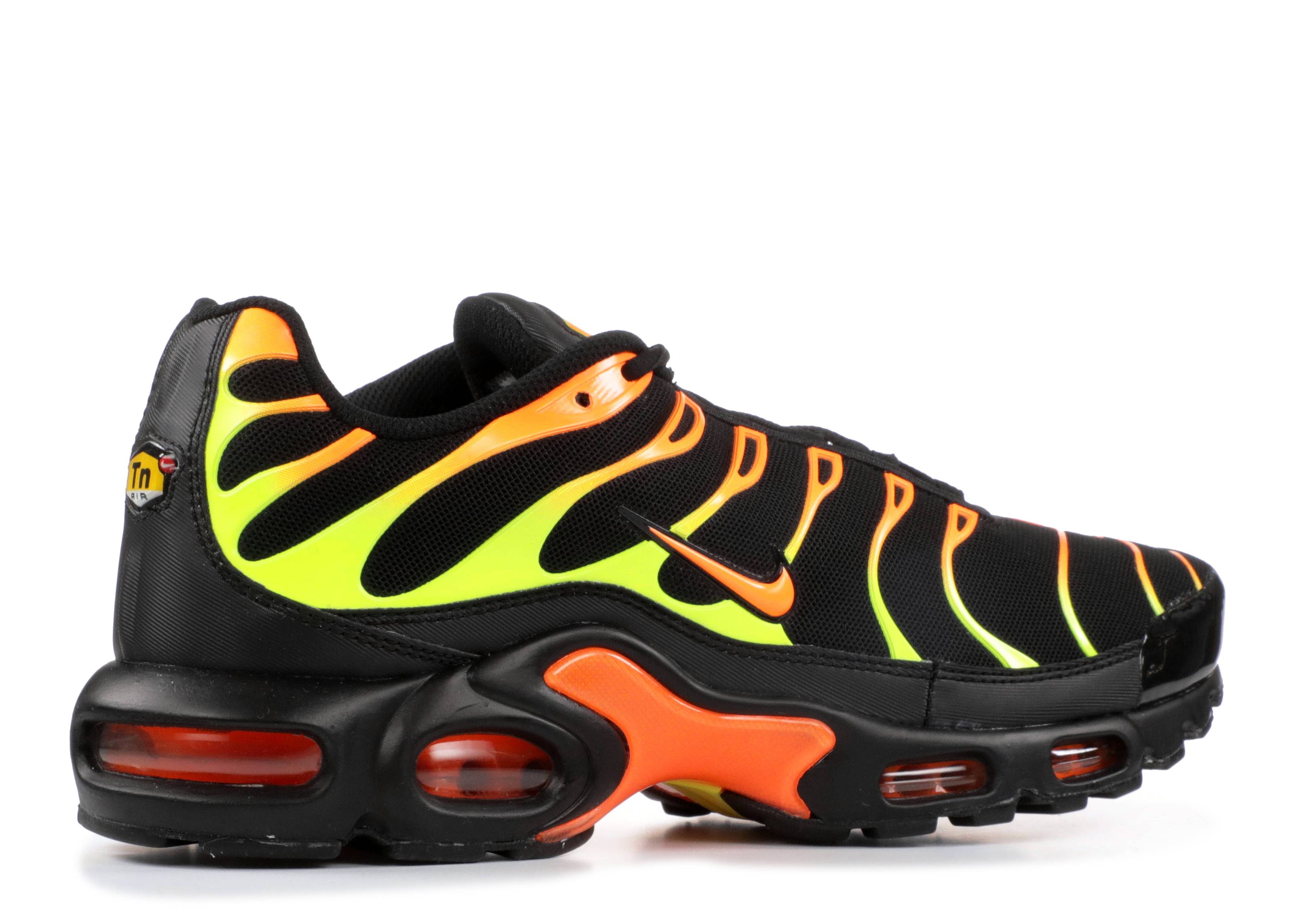 nike air max plus black volt total orange