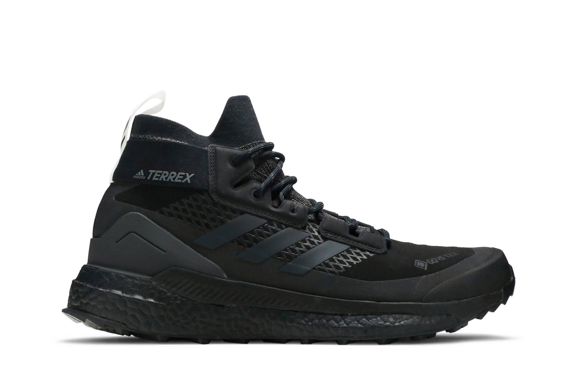 adidas terrex triple black