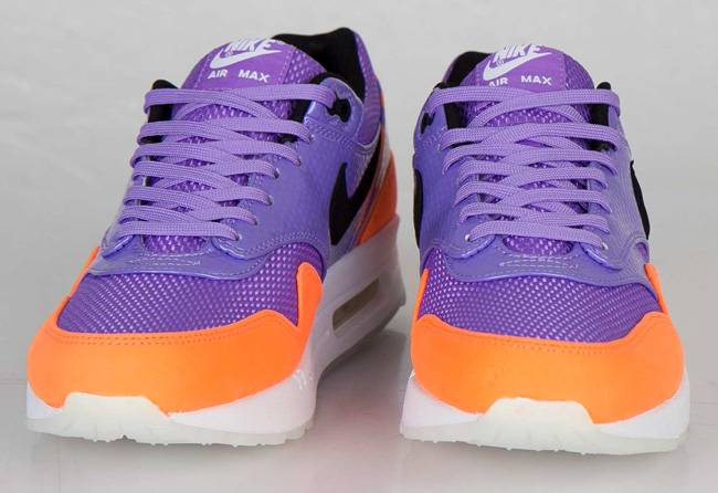 atomic violet air max 1