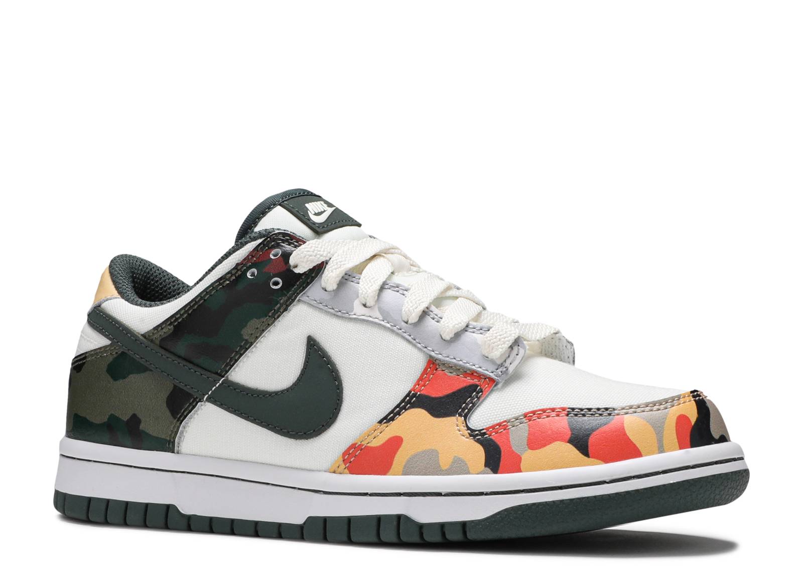 gs camo dunks