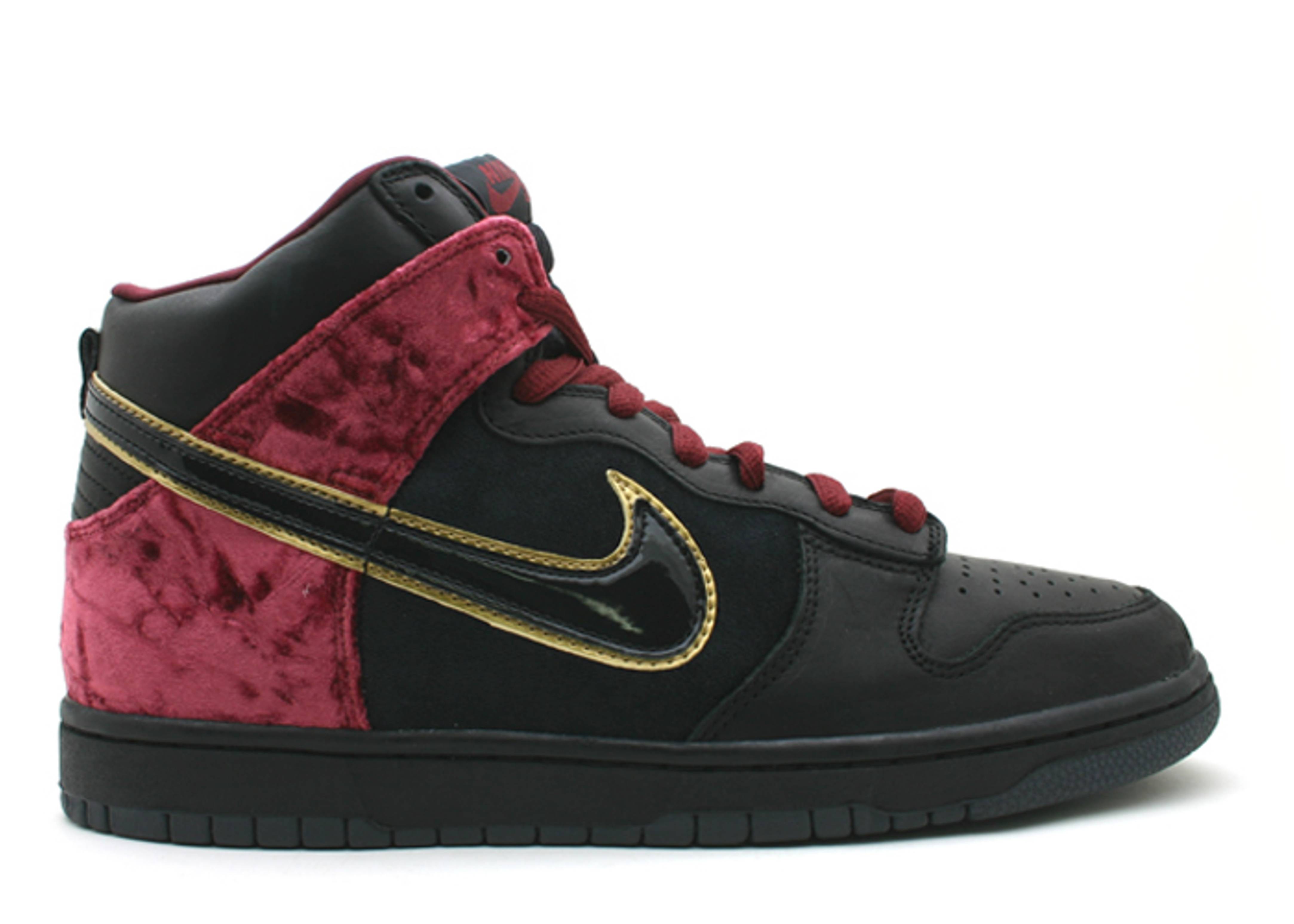 bloody sunday dunks