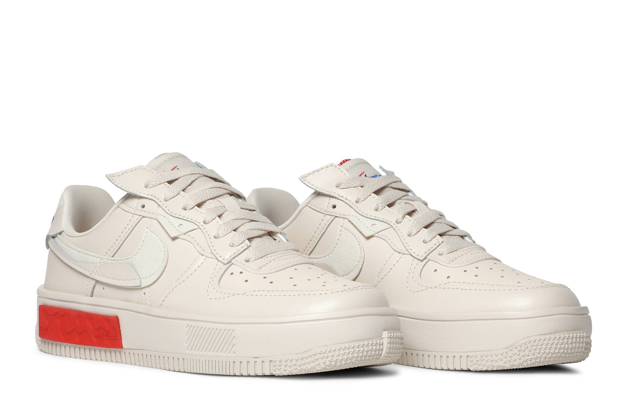 fontanka pearl white