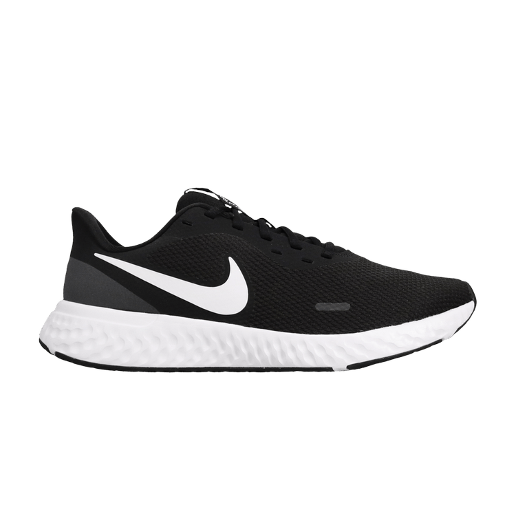 nike revolution black and white