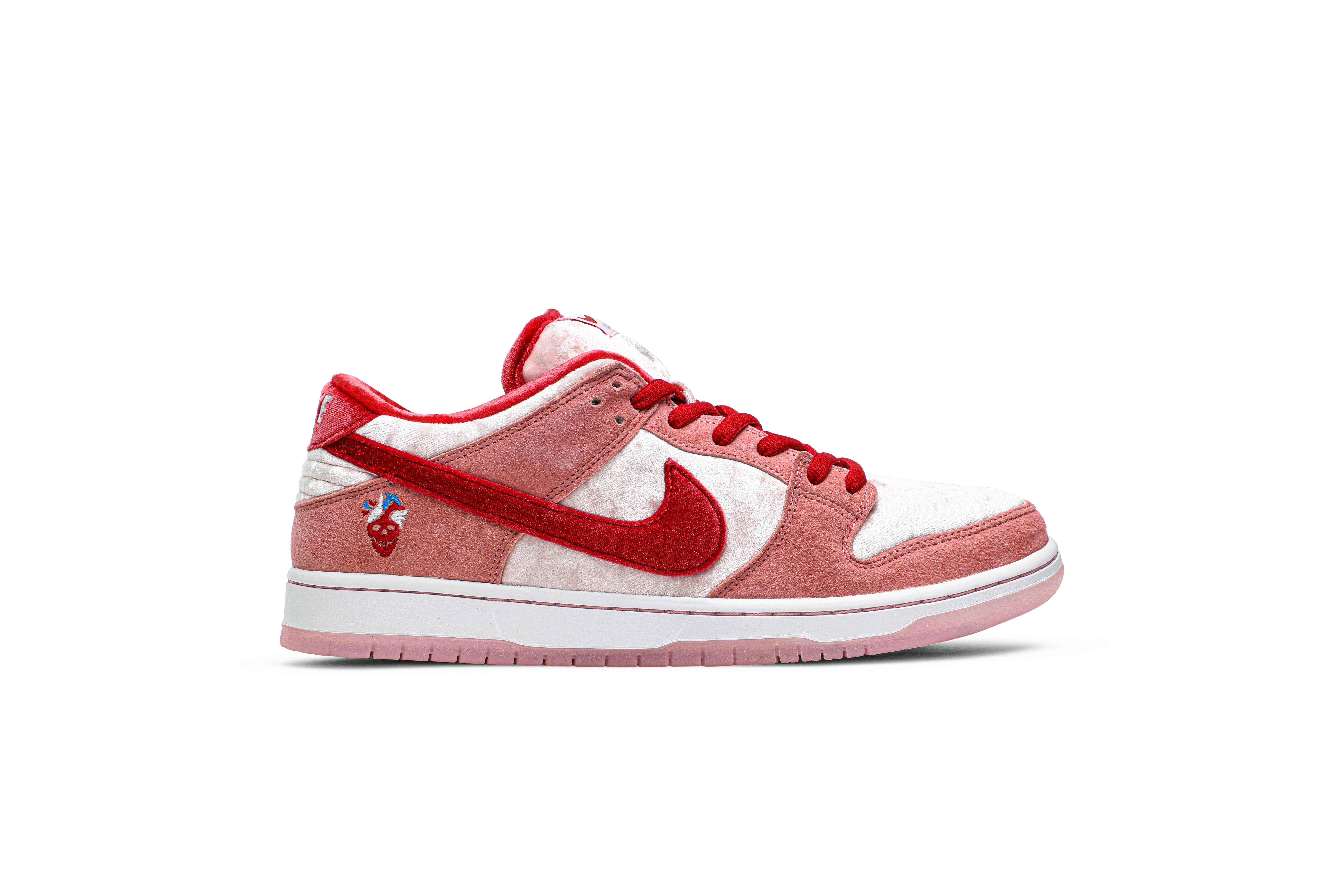 sb dunk valentine's day