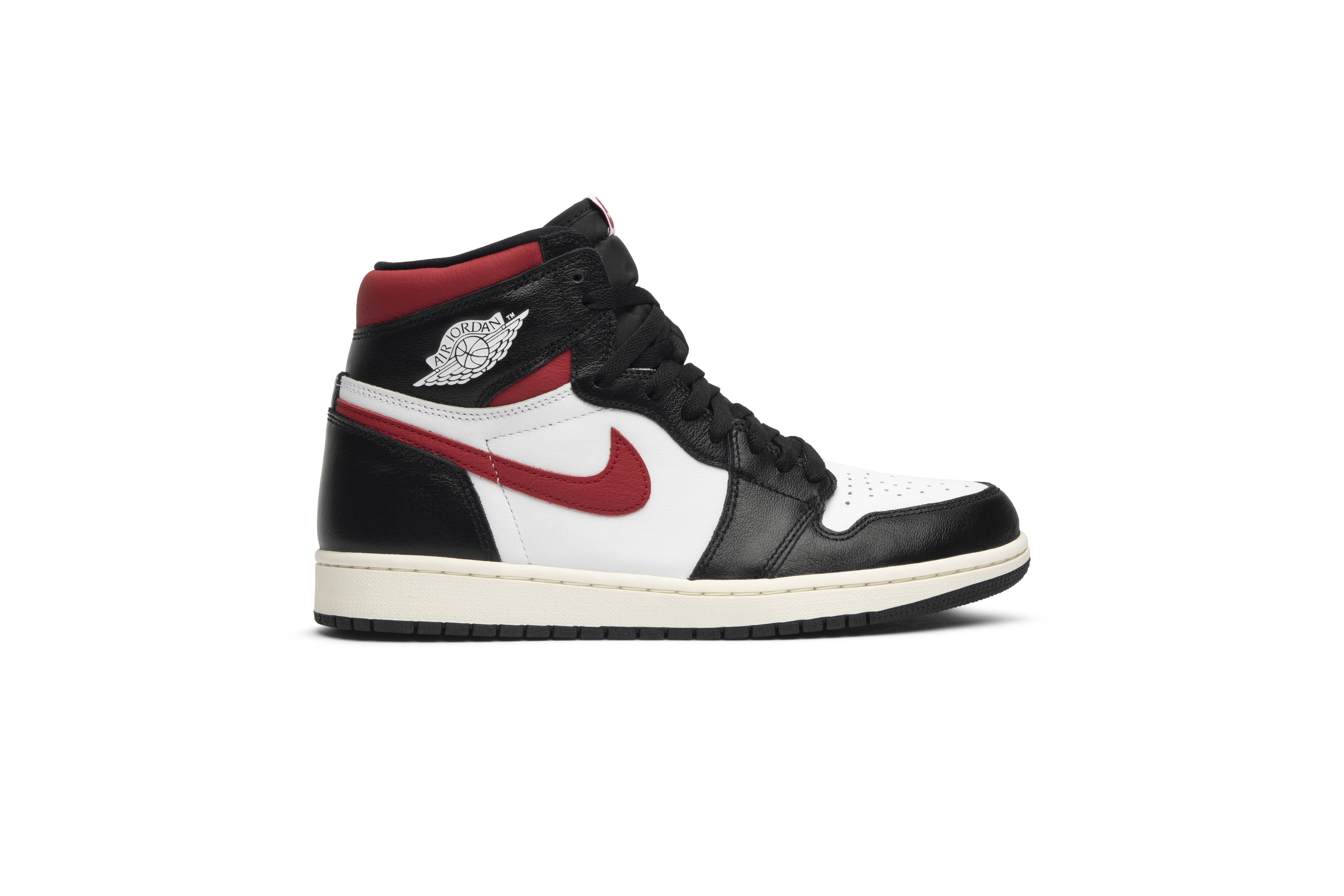 jordan 1 mid se royal black toe