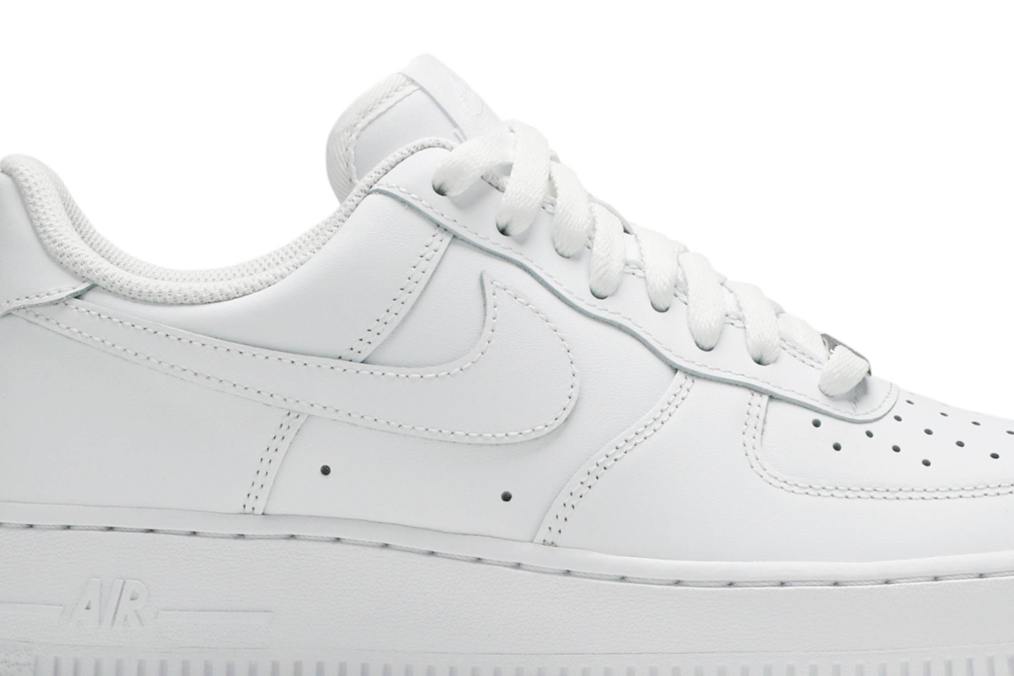 nike air force 1 07 triple white