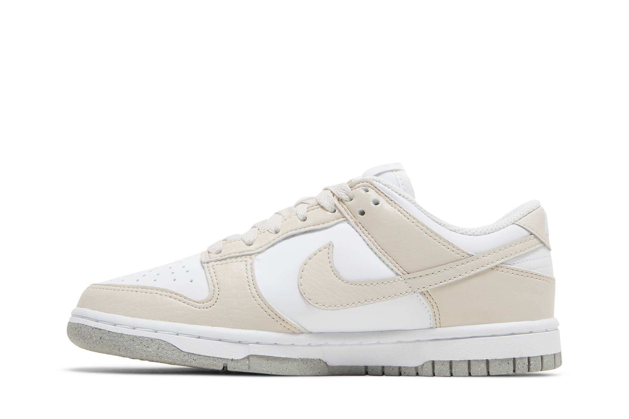 wmns dunk low next nature white cream dn1431 100